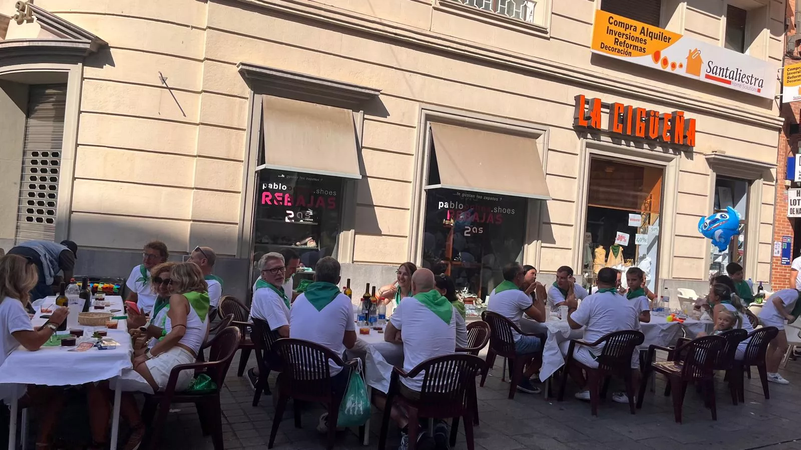 Almuerzos en la mañana del arranque de las fiestas de San Lorenzo