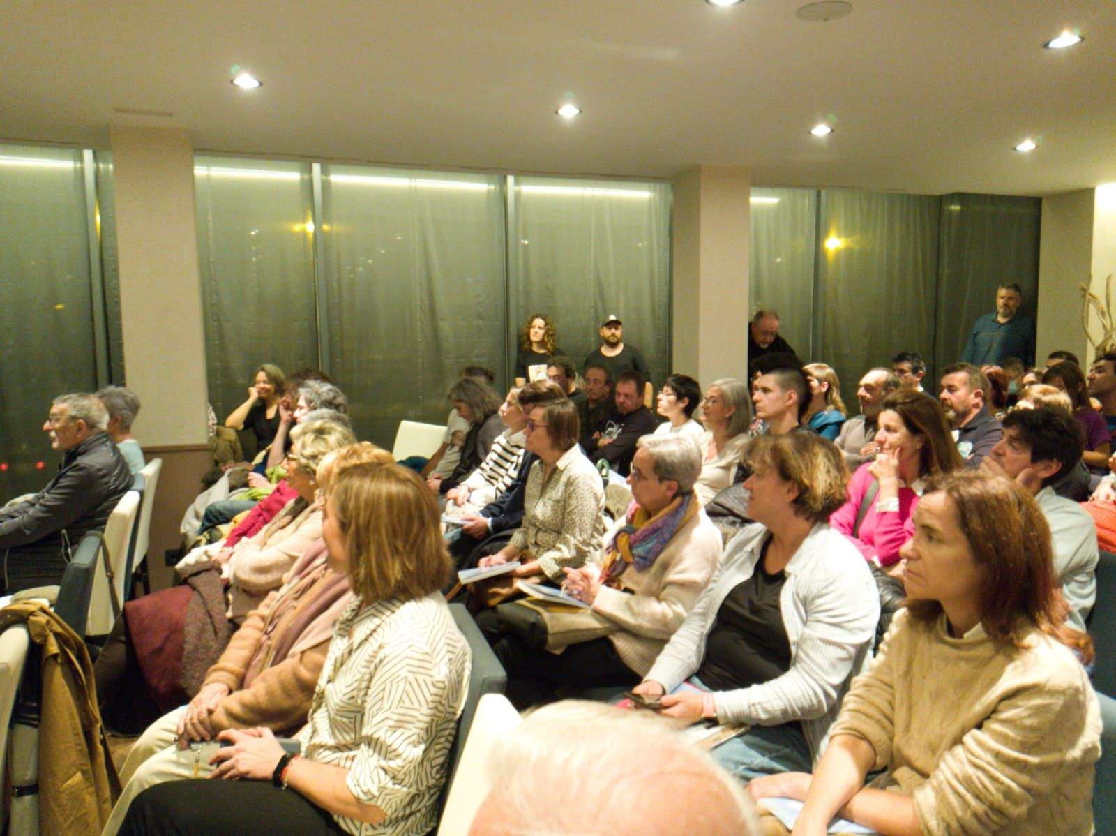 Presentación y firmas de Rey del Cielo de Pablo Vallés y Raúl Sunn.