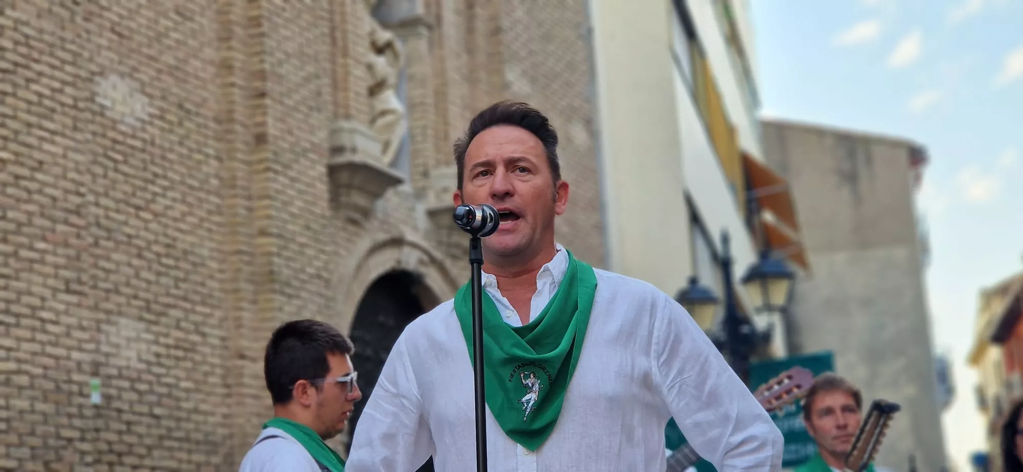 Danzantes la mañana del día 10 de agosto. Foto Myriam Martínez