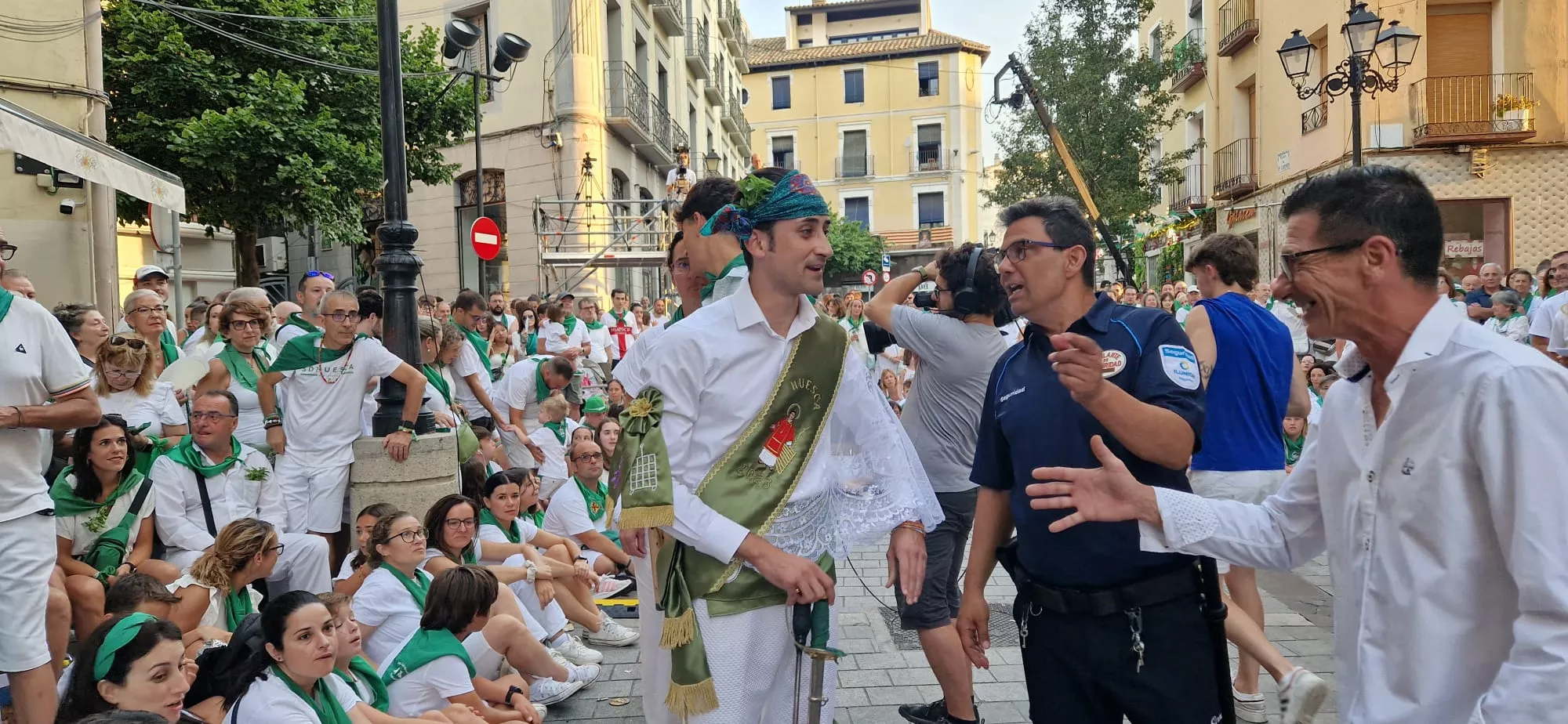 Danzantes la mañana del día 10 de agosto. Foto Myriam Martínez