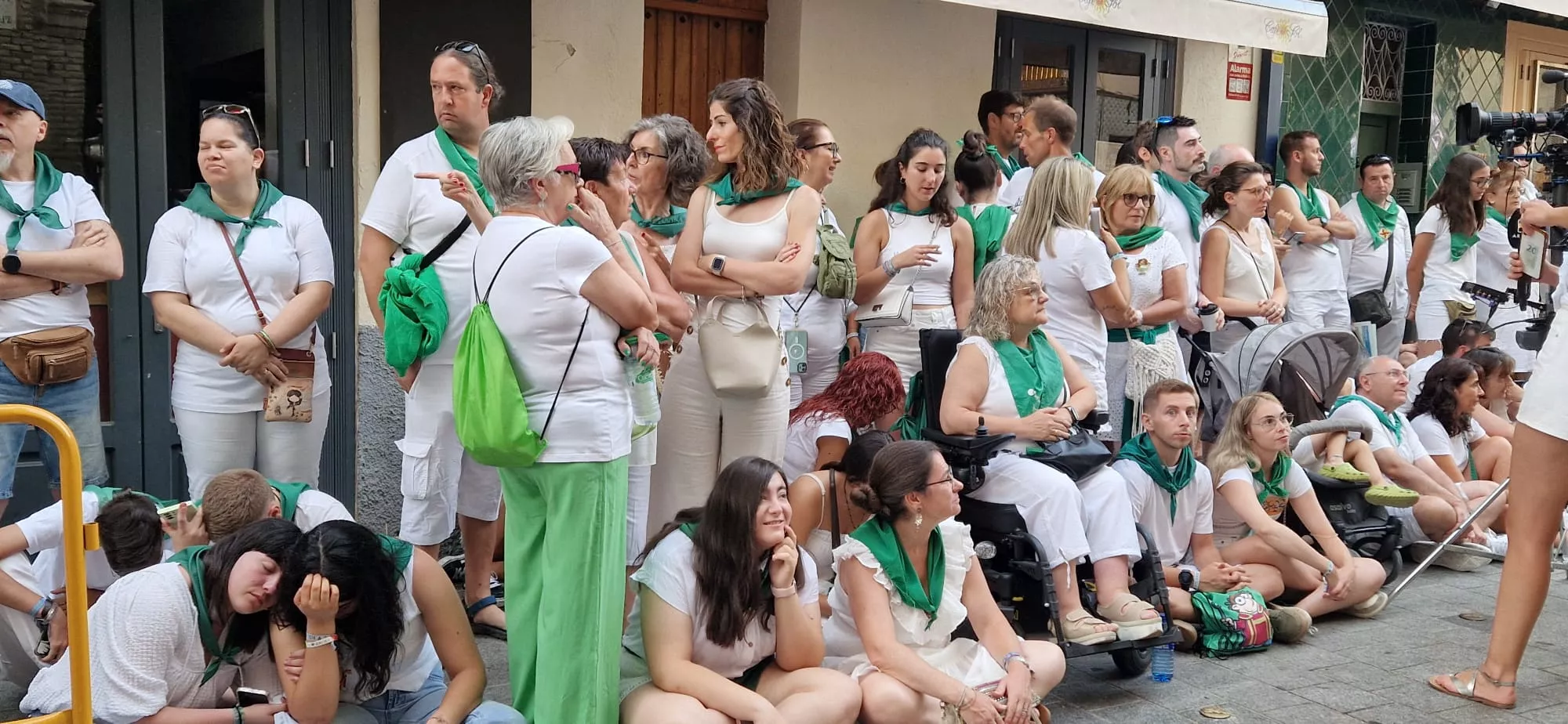 Danzantes la mañana del día 10 de agosto. Foto Myriam Martínez