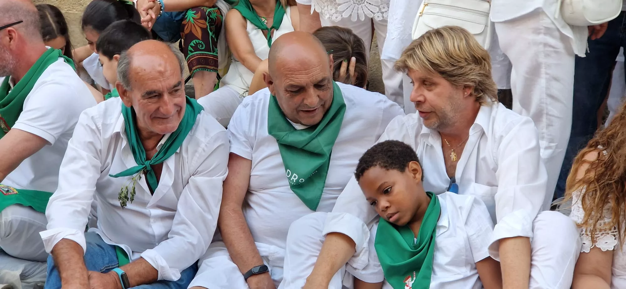 Danzantes la mañana del día 10 de agosto. Foto Myriam Martínez