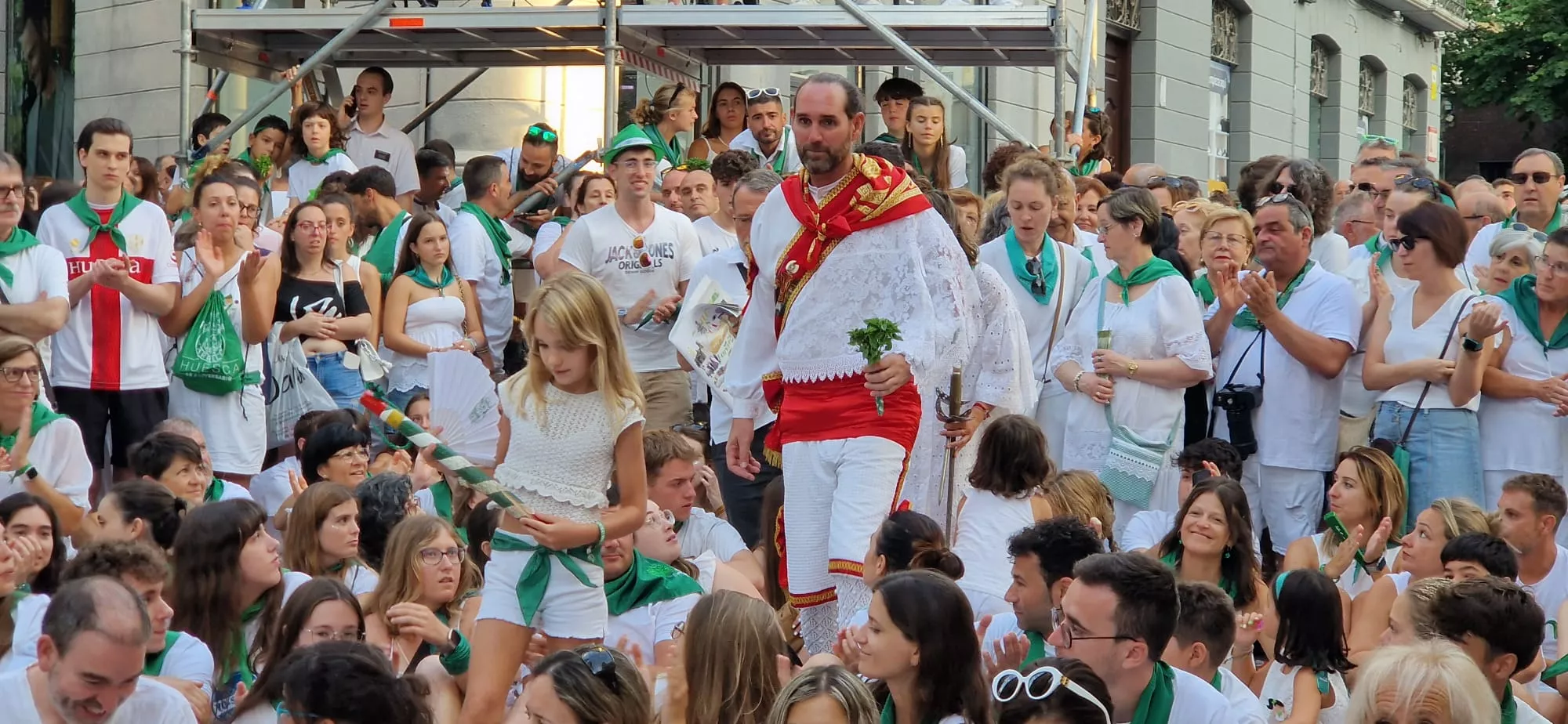 Danzantes la mañana del día 10 de agosto. Foto Myriam Martínez