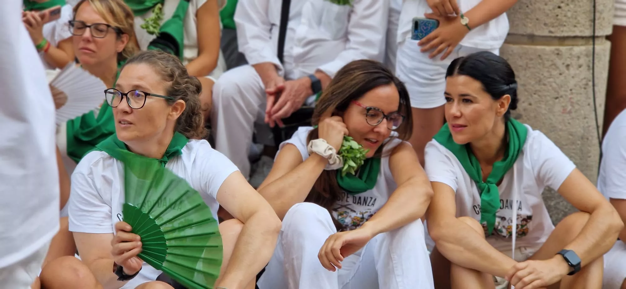 Danzantes la mañana del día 10 de agosto. Foto Myriam Martínez