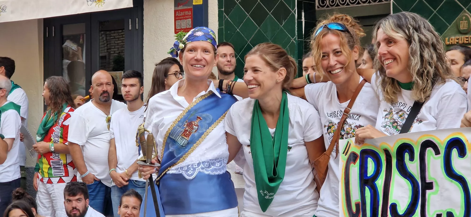 Danzantes la mañana del día 10 de agosto. Foto Myriam Martínez