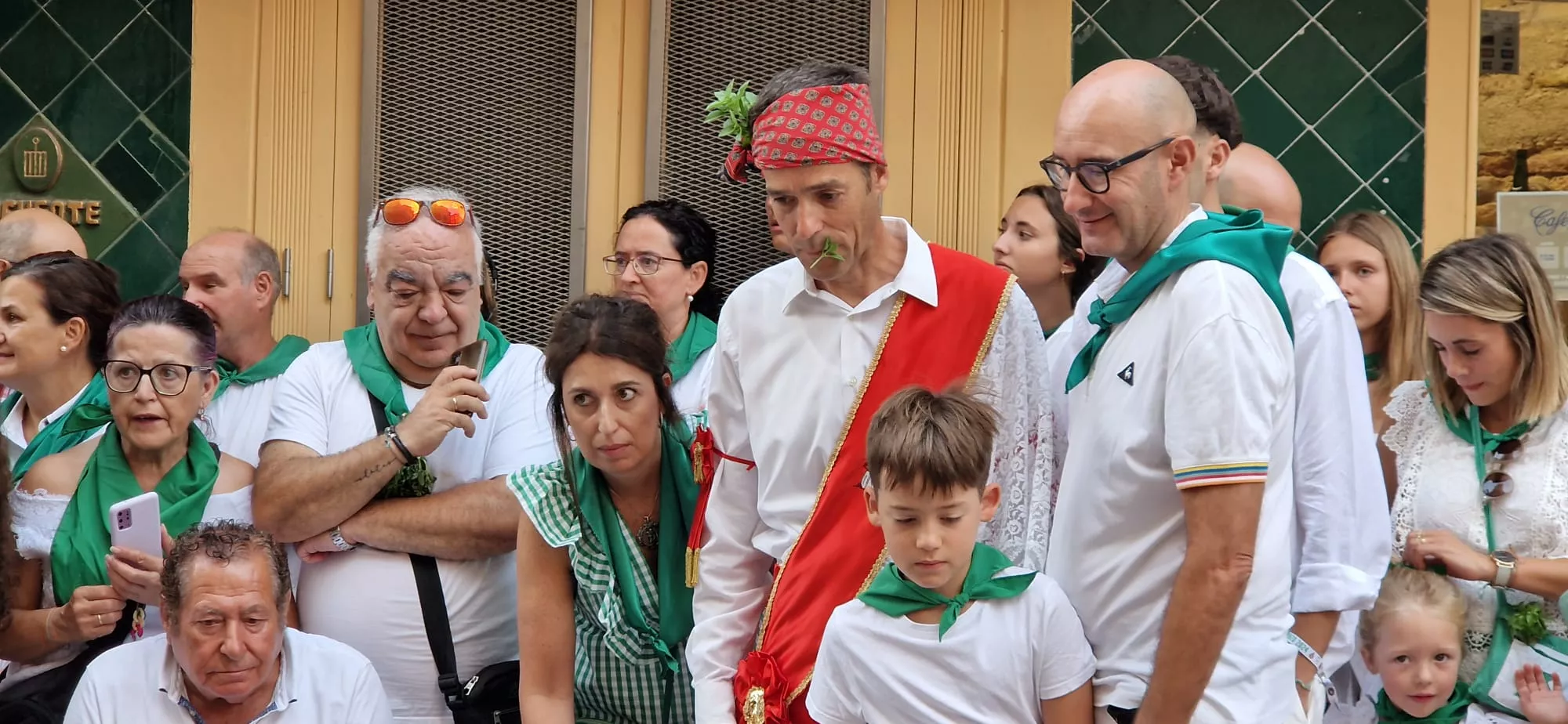 Danzantes la mañana del día 10 de agosto. Foto Myriam Martínez