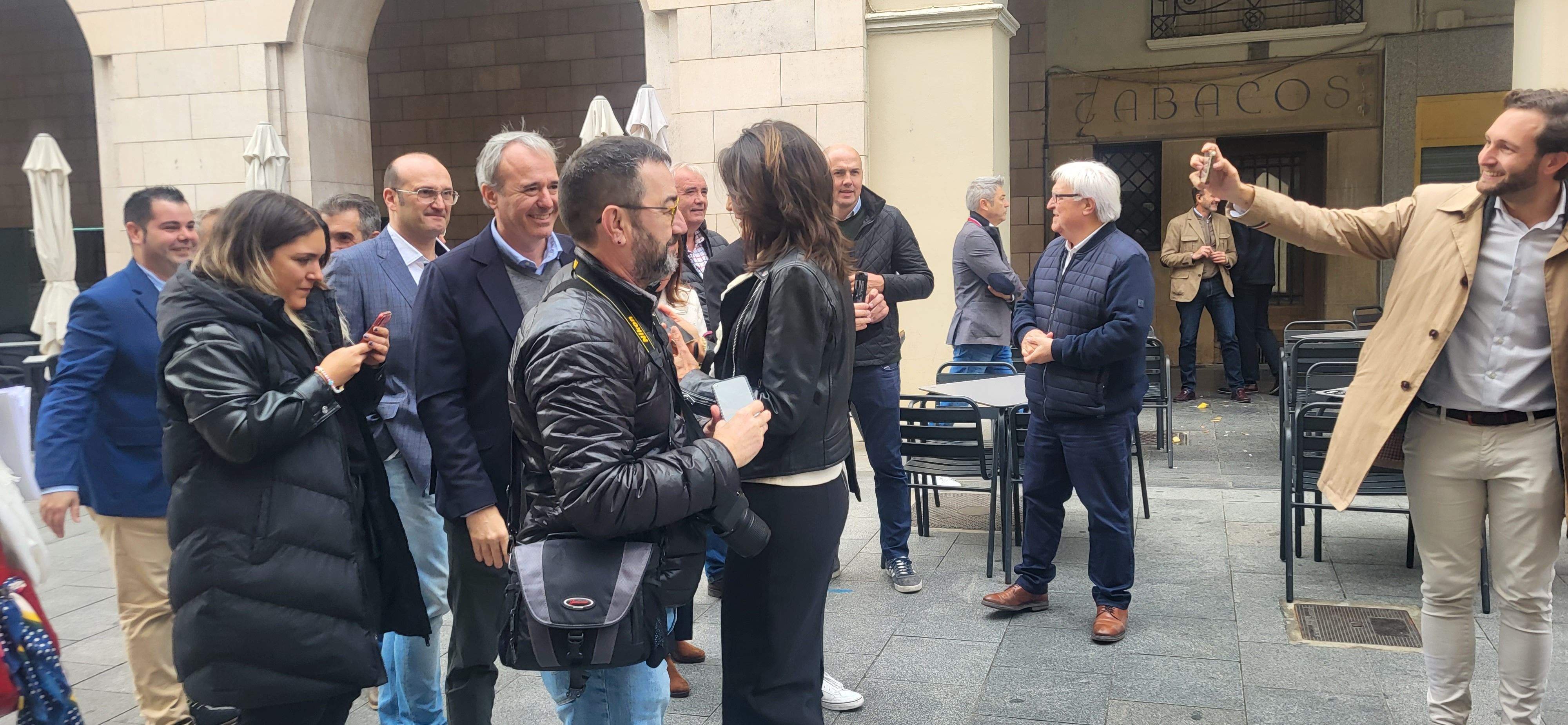 José Luis Martínez Almeida visita la ciudad de Huesca. Foto Myriam Martínez 