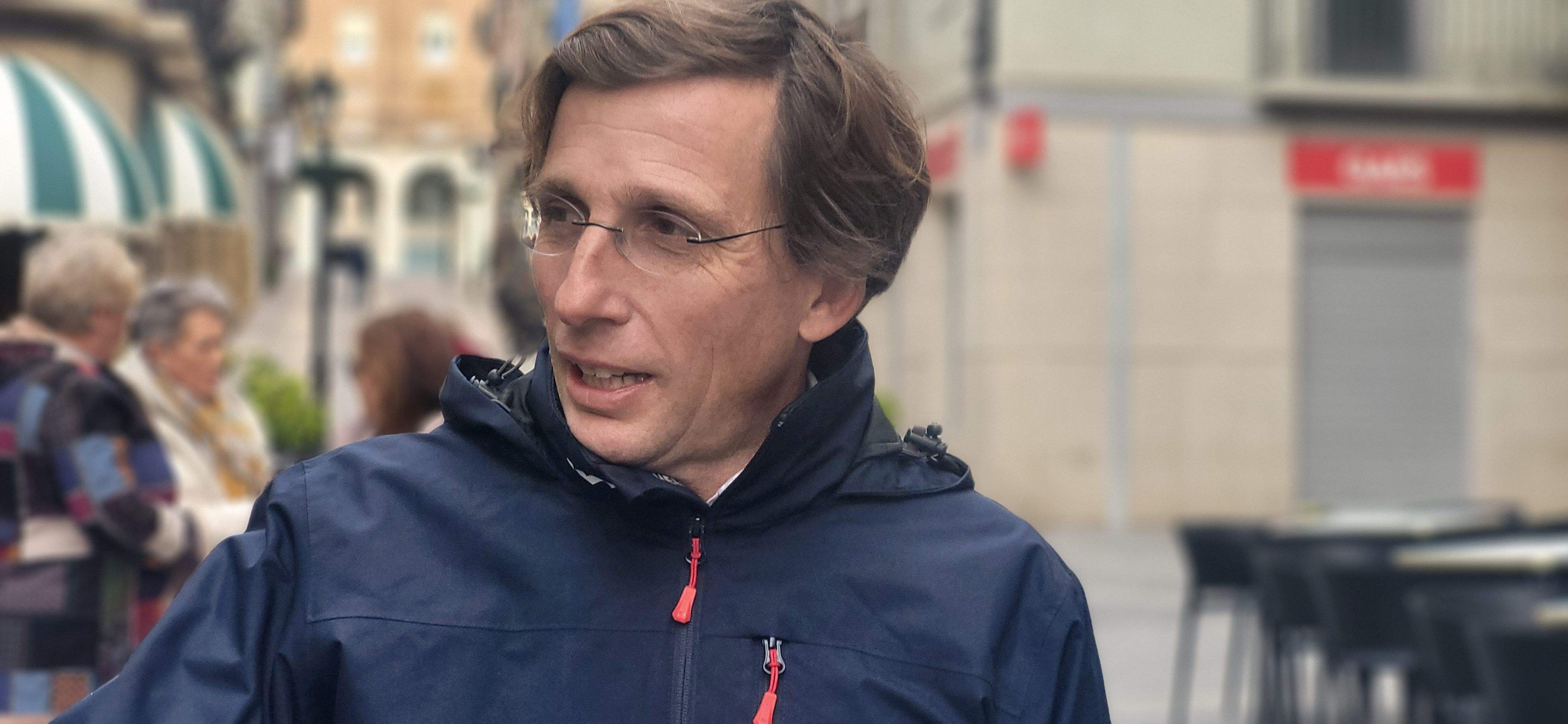 José Luis Martínez Almeida visita la ciudad de Huesca. Foto Myriam Martínez 