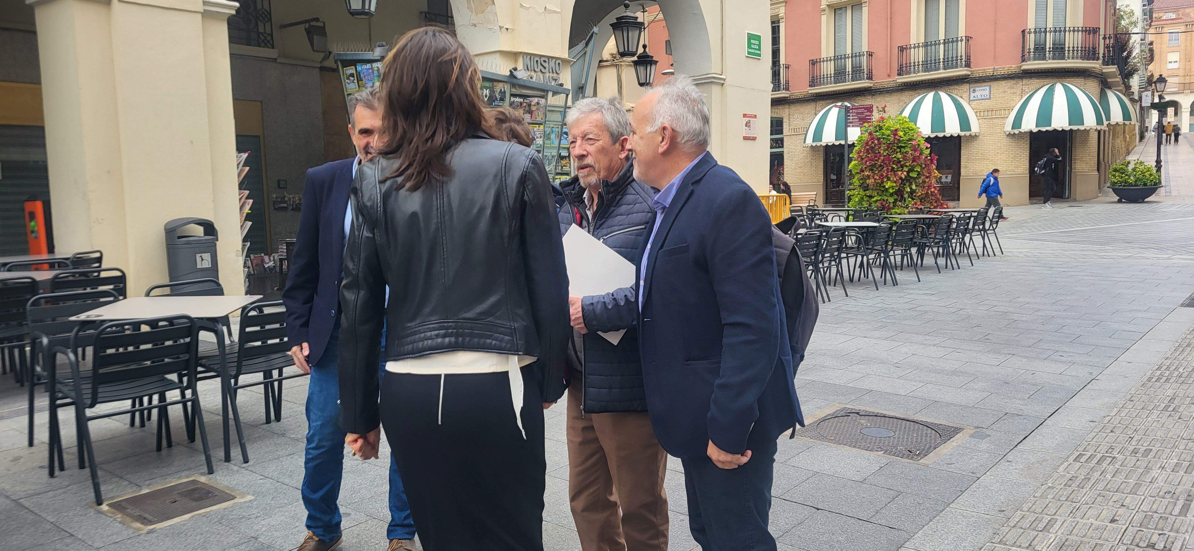 José Luis Martínez Almeida visita la ciudad de Huesca. Foto Myriam Martínez