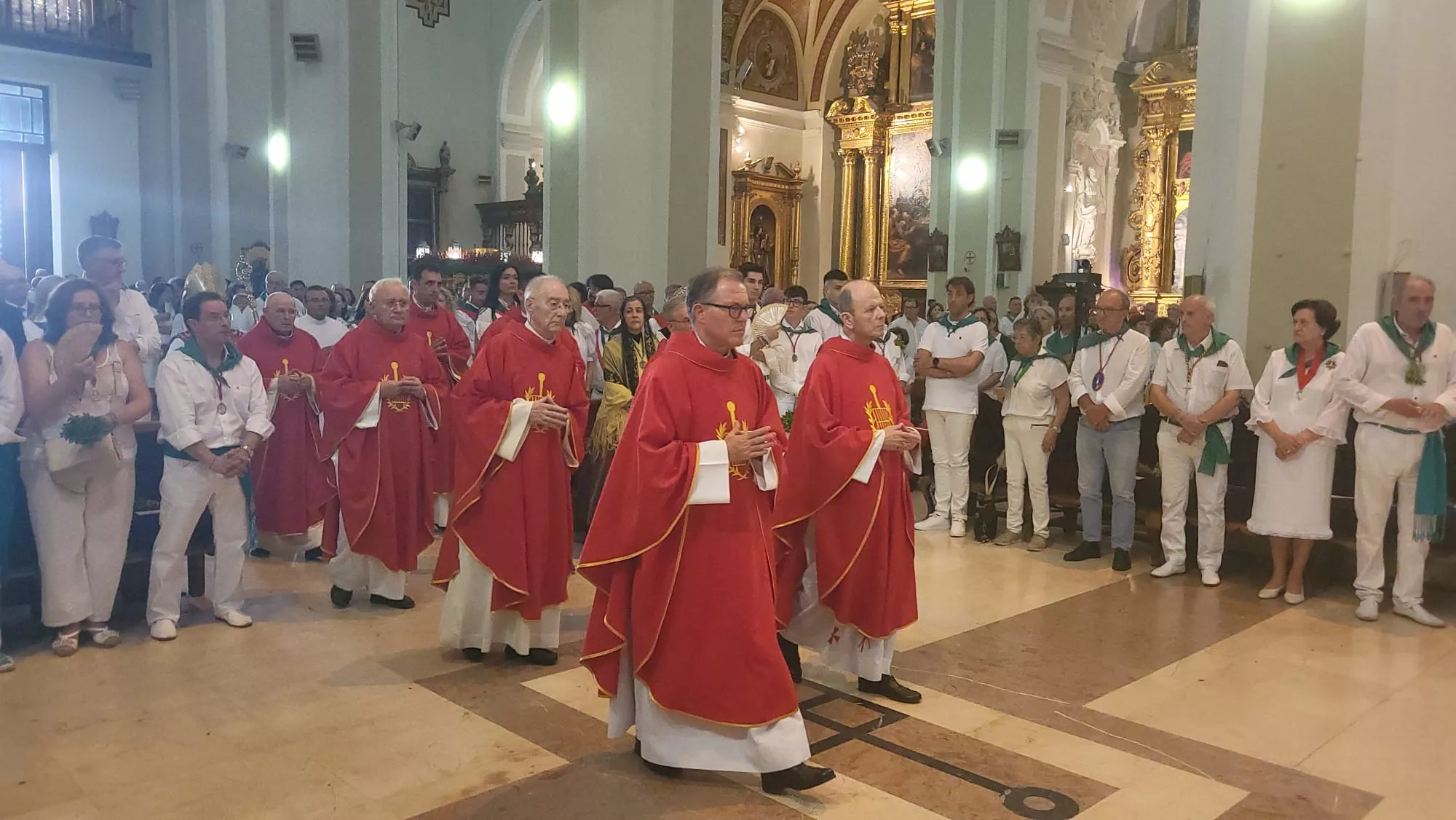 Misa Pontifical en la Basílica de San Lorenzo de Huesca