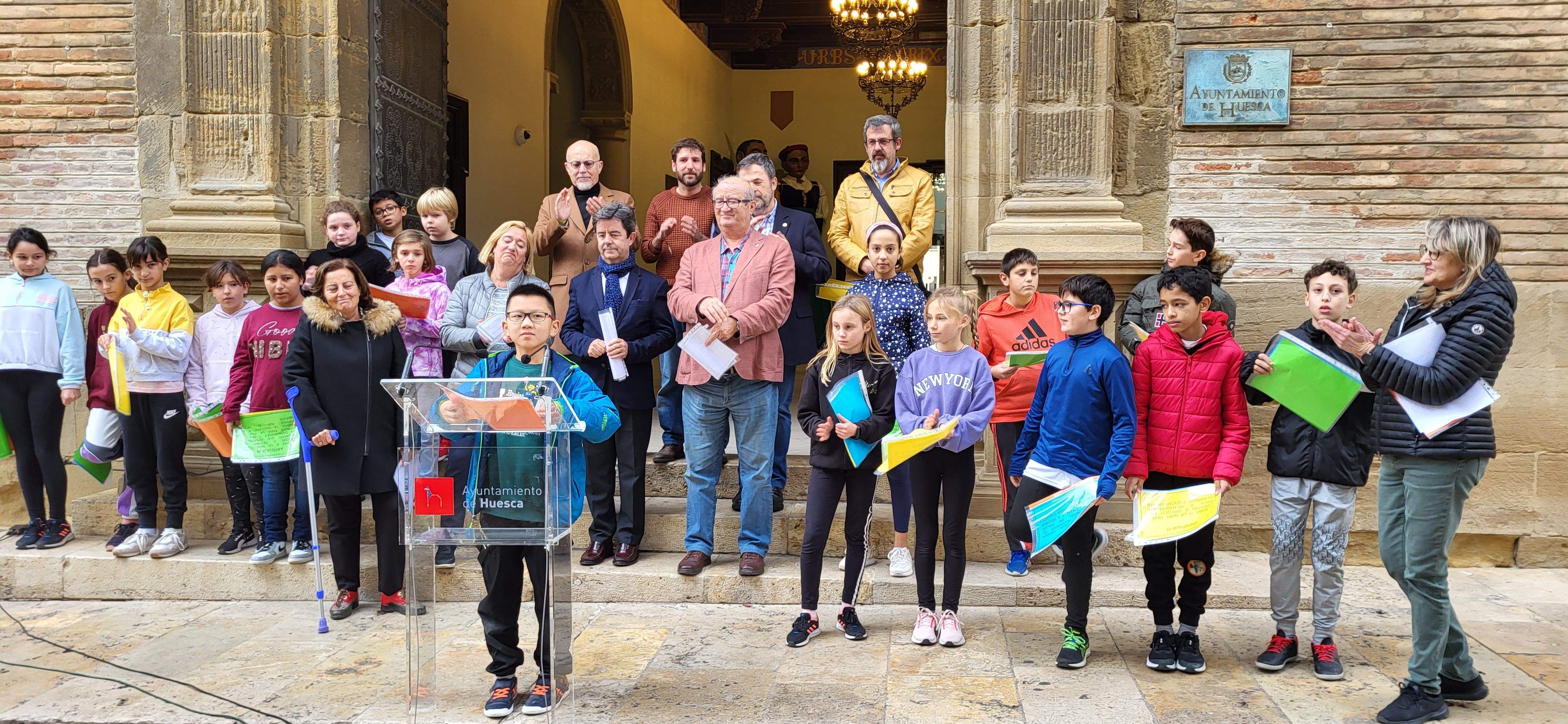 Celebración del Día Internacional de los Derechos de los Niños y las Niñas en Huesca