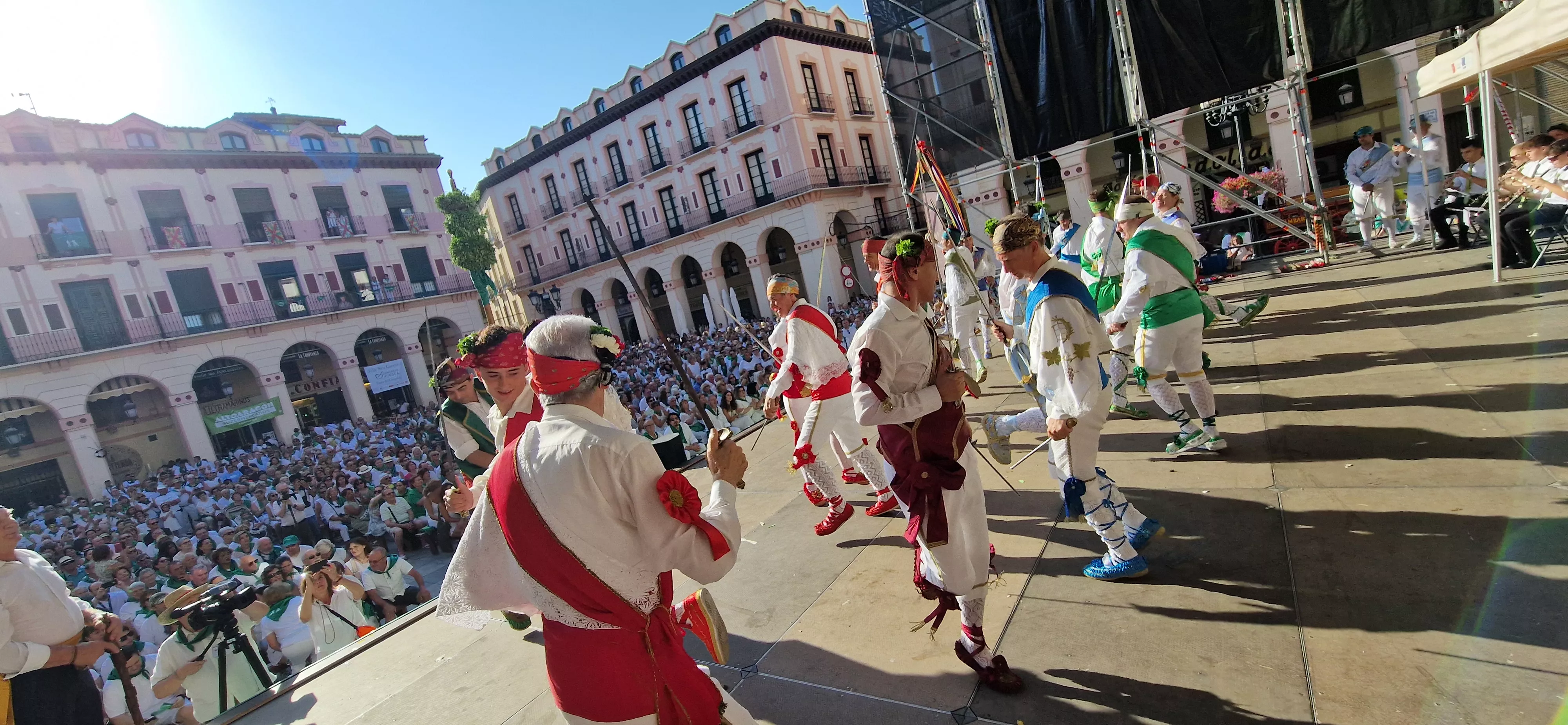 Actuación de los Danzantes el 11 de agosto. Foto Myriam Martínez 