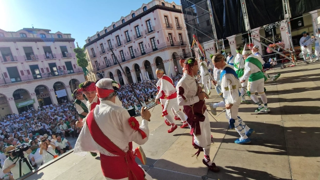 Actuación de los Danzantes el 11 de agosto. Foto Myriam Martínez Actuación de los Danzantes el 11 de agosto. Foto Myriam Martínez