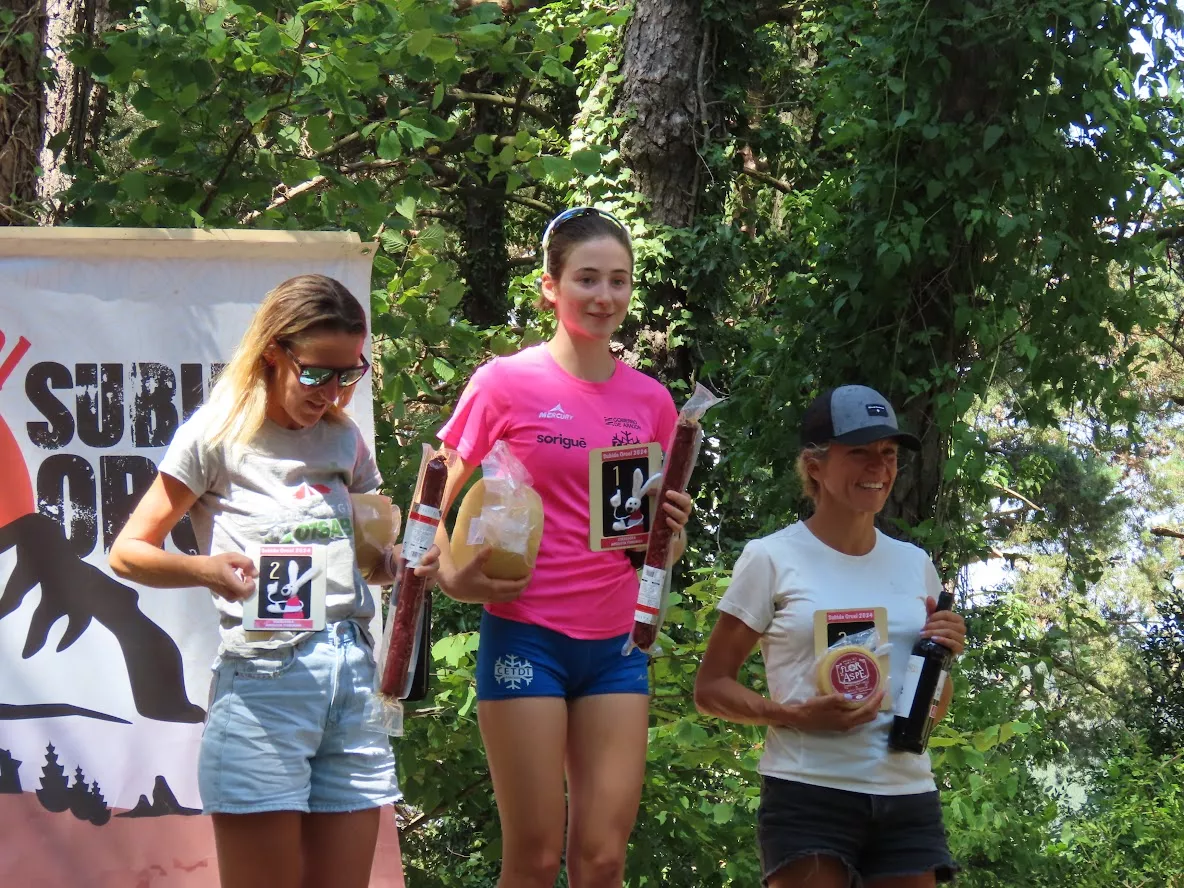 Subida a Oroel. Foto Ramón Ferrer 