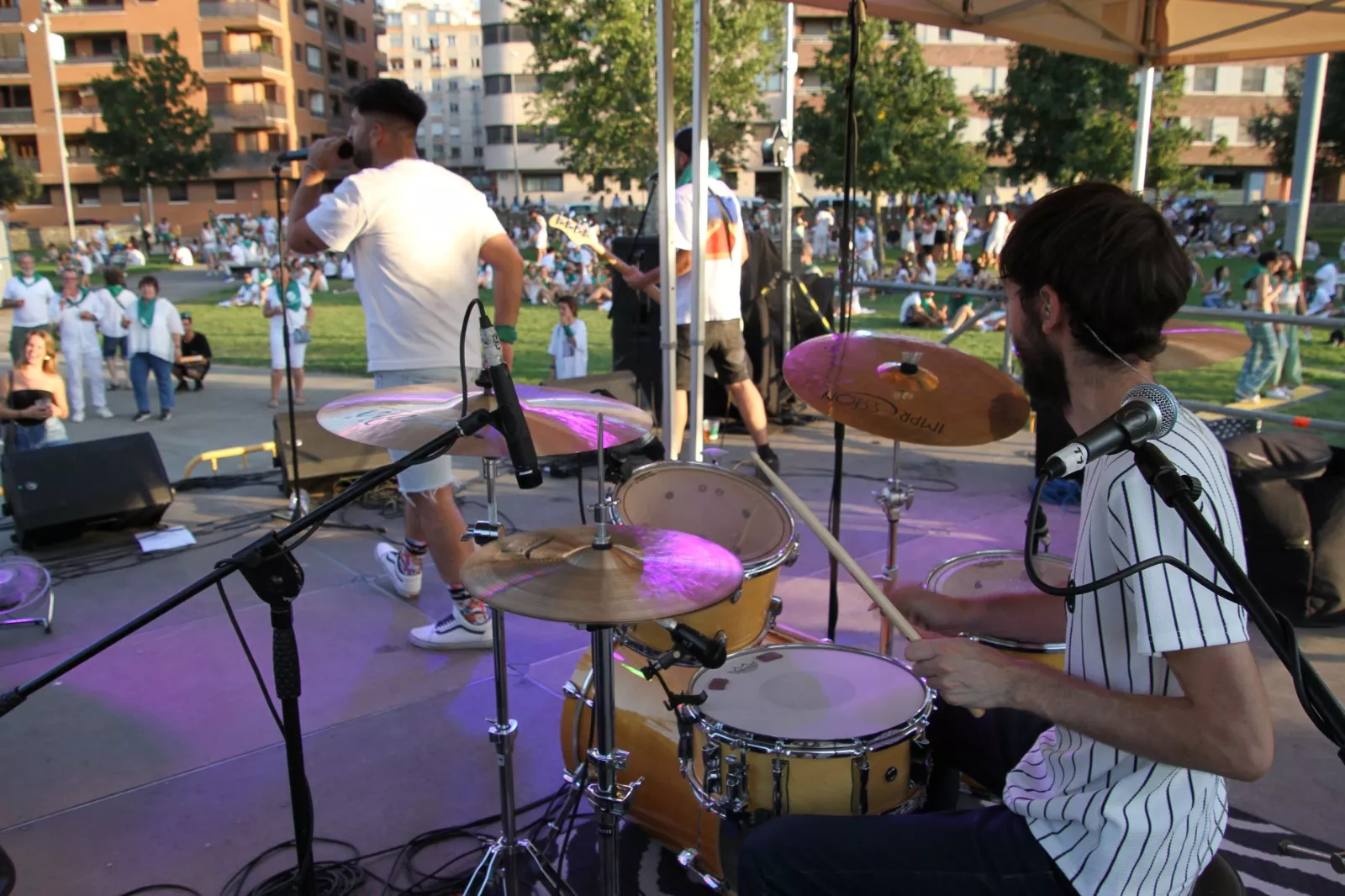 Concierto de  Eli Fernández. Carlos Neofato