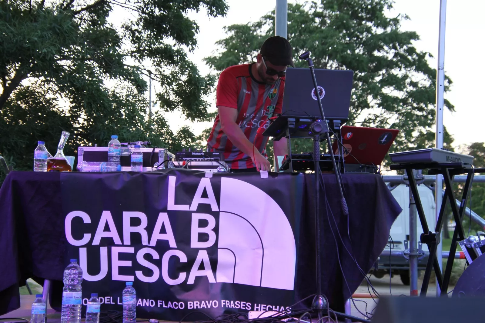 La cara B de Uesca. Foto Carlos Neofato