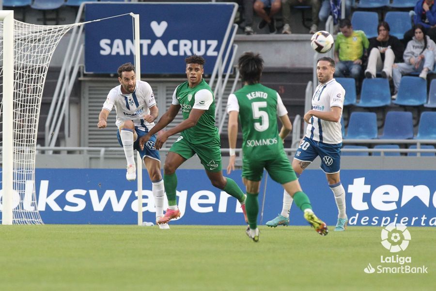 Imágenes del partido Tenerife Huesca. Foto La Liga 