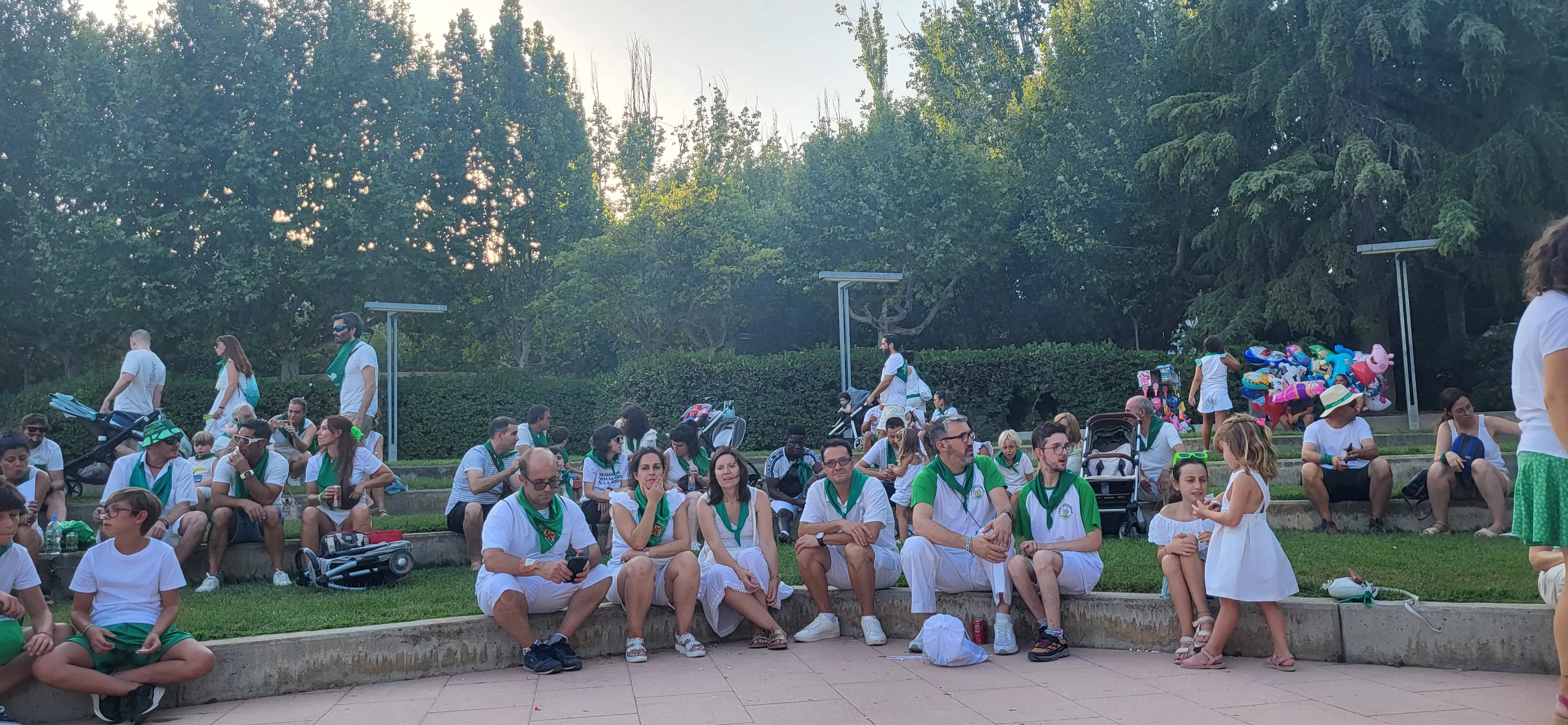 Actuación del Capitán Spriki dentro de las fiestas de San Lorenzo de Huesca. Foto Mercedes Manterola