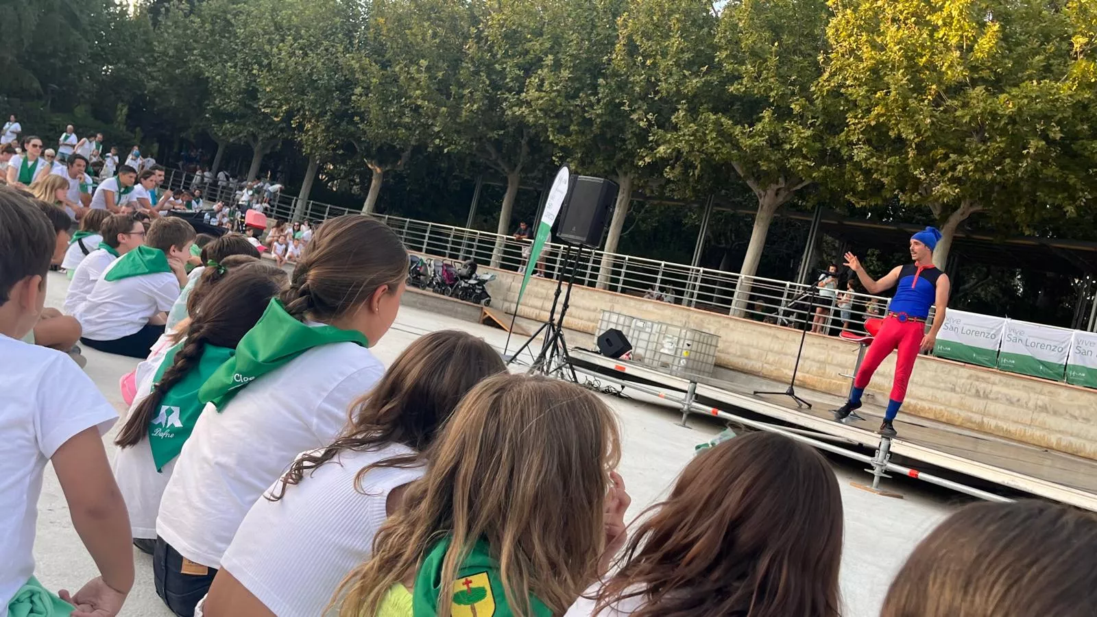 Actuación del Capitán Spriki dentro de las fiestas de San Lorenzo de Huesca. Foto Mercedes Manterola