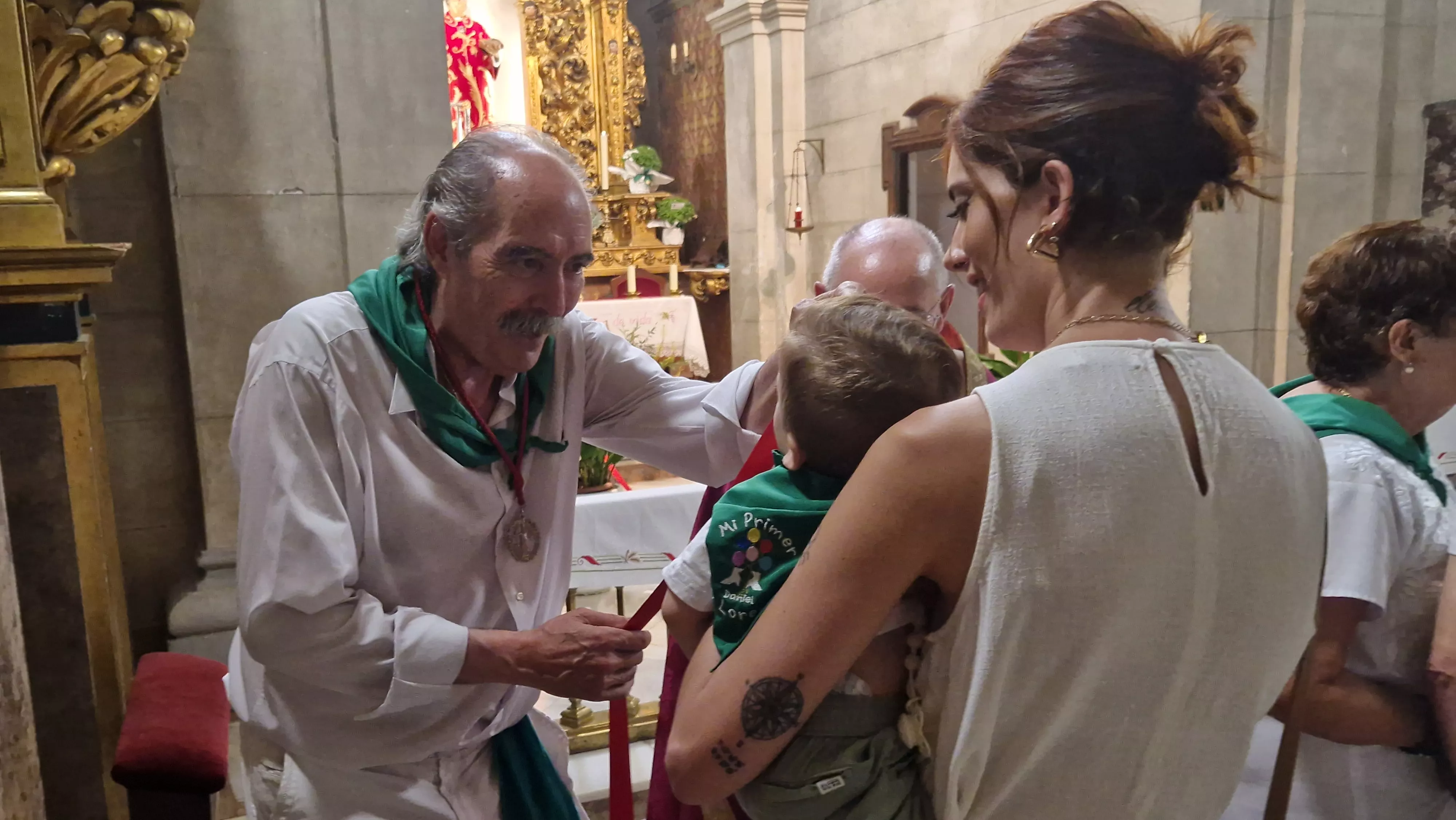  Presentación de niños y niñas a San Lorenzo. Foto Myriam Martínez 