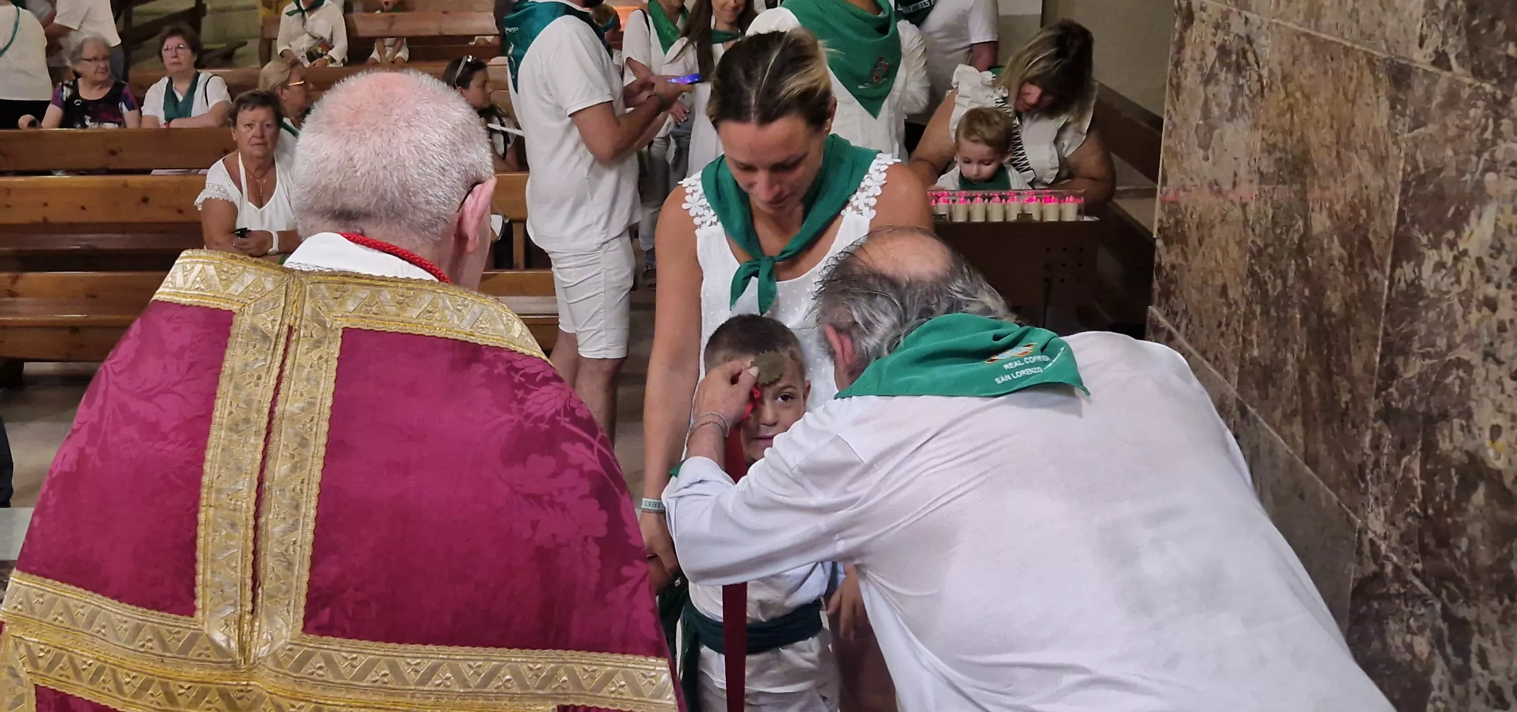  Presentación de niños y niñas a San Lorenzo. Foto Myriam Martínez 