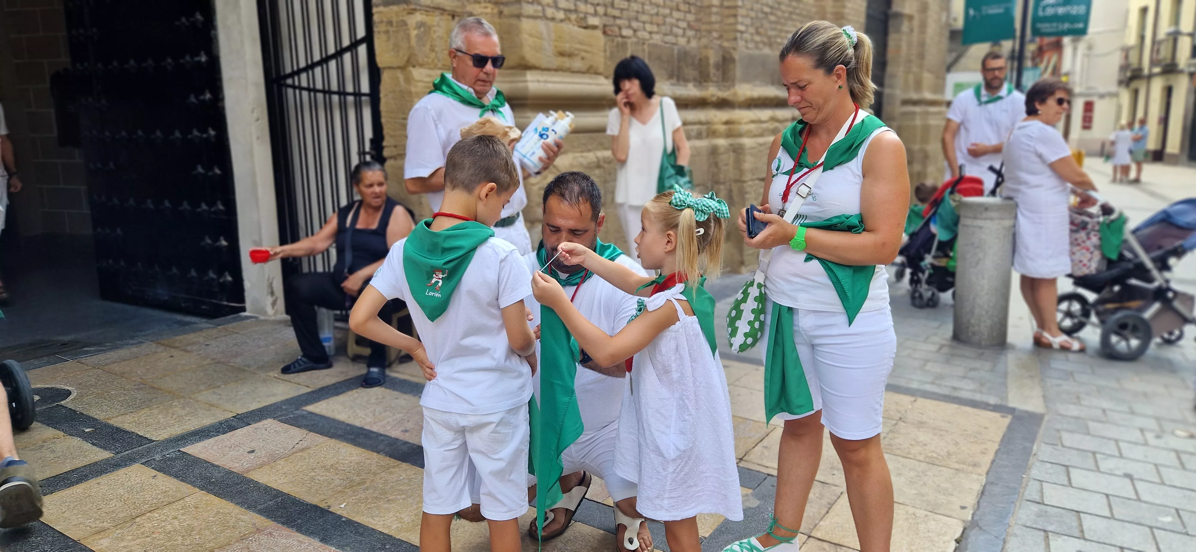  Presentación de niños y niñas a San Lorenzo. Foto Myriam Martínez 
