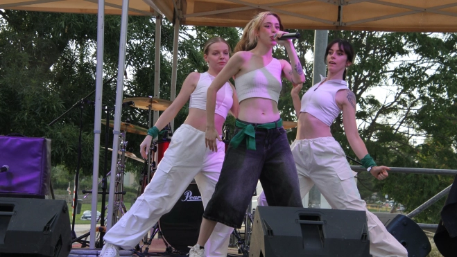 Actuación de Lassi.0 en el Reberde Fest. Foto Carlos Neofato Actuación de Lassi.0 en el Reberde Fest. Foto Carlos Neofato