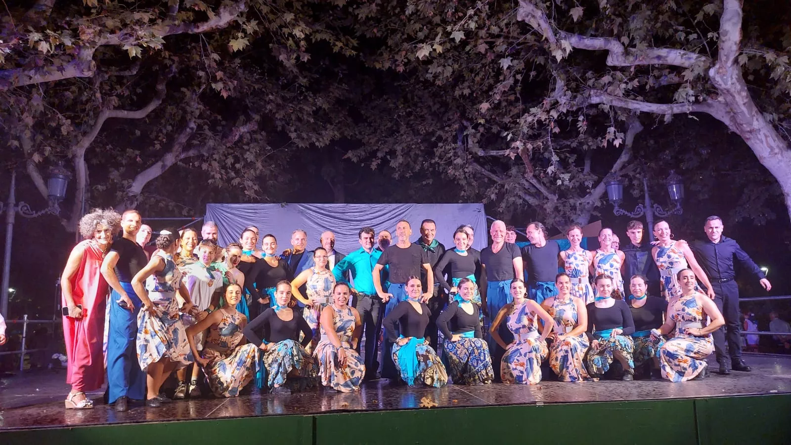 Actuación del Grupo San Lorenzo en el parque Miguel Servet