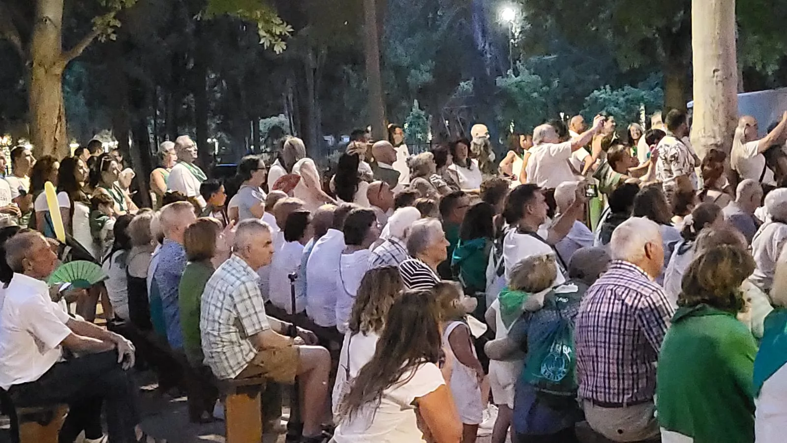 Actuación del Grupo San Lorenzo en el parque Miguel Servet