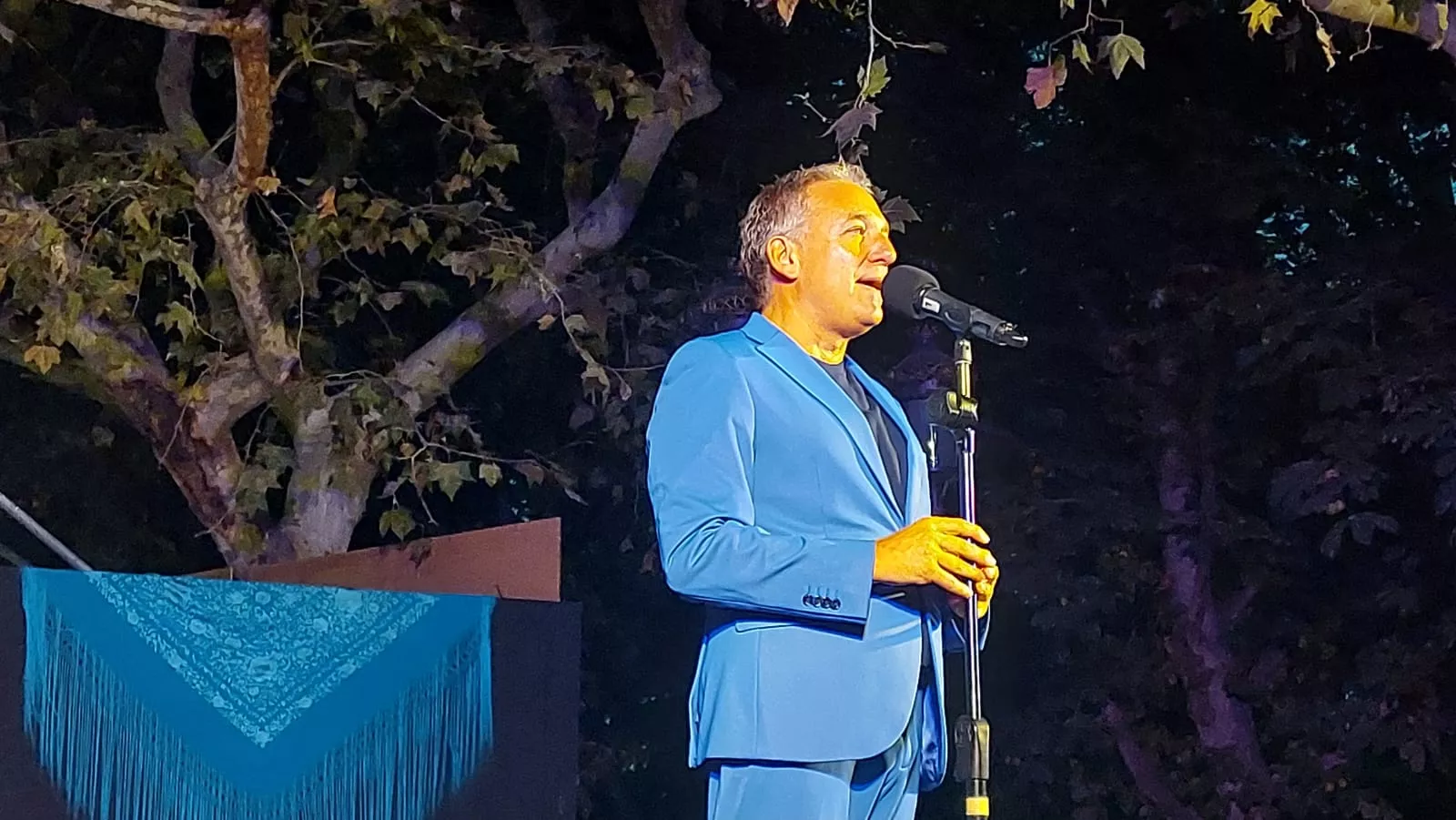 Actuación del Grupo San Lorenzo en el parque Miguel Servet