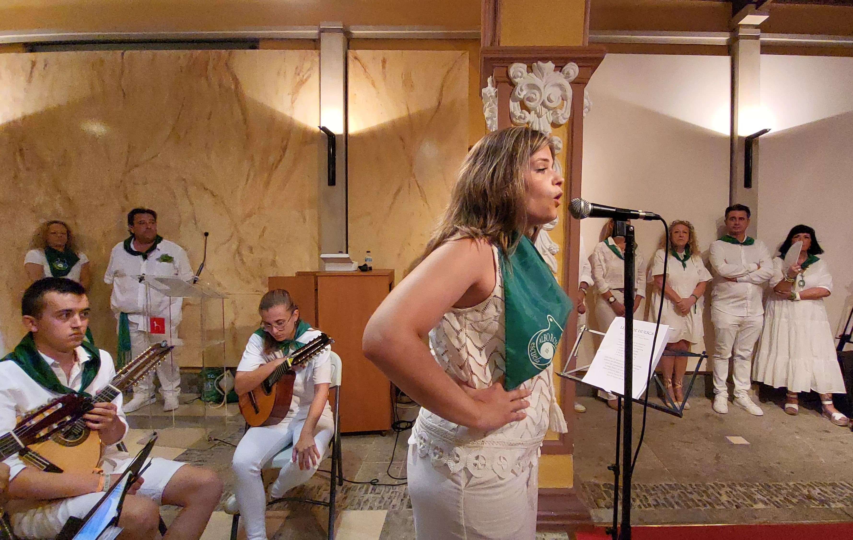 Acto de reconocimiento a los oscenses que viven en el exterior. Foto Mercedes Manterola