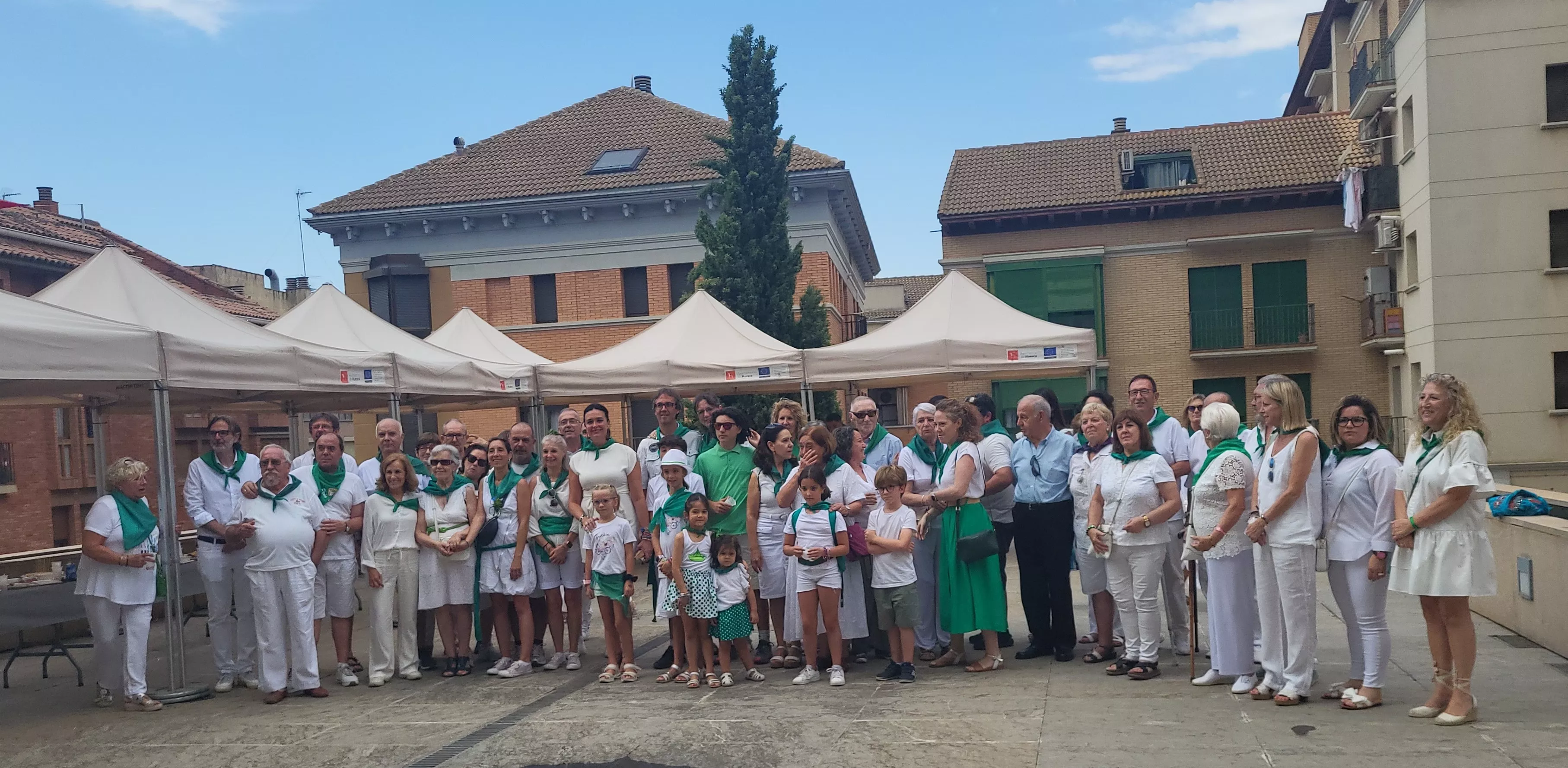Acto de reconocimiento a los oscenses que viven en el exterior. Foto Mercedes Manterola