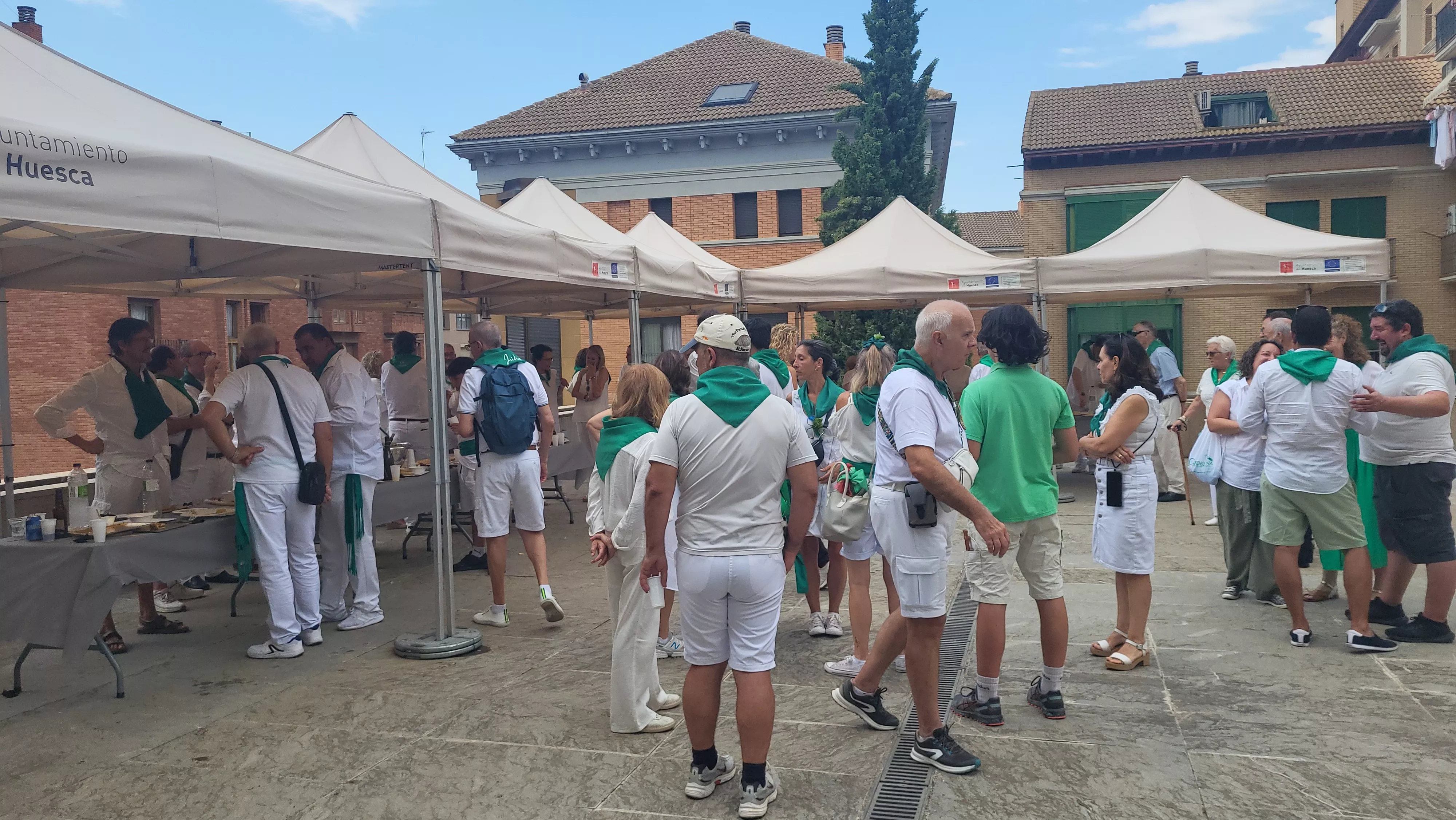Acto de reconocimiento a los oscenses que viven en el exterior. Foto Mercedes Manterola