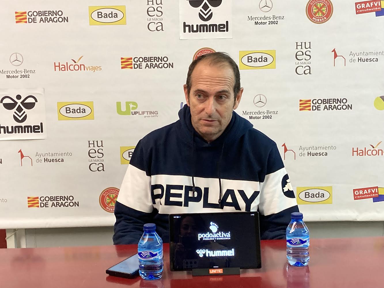 José Nolasco en rueda de prensa tras perder ante Benidorm. Foto: A. Mora