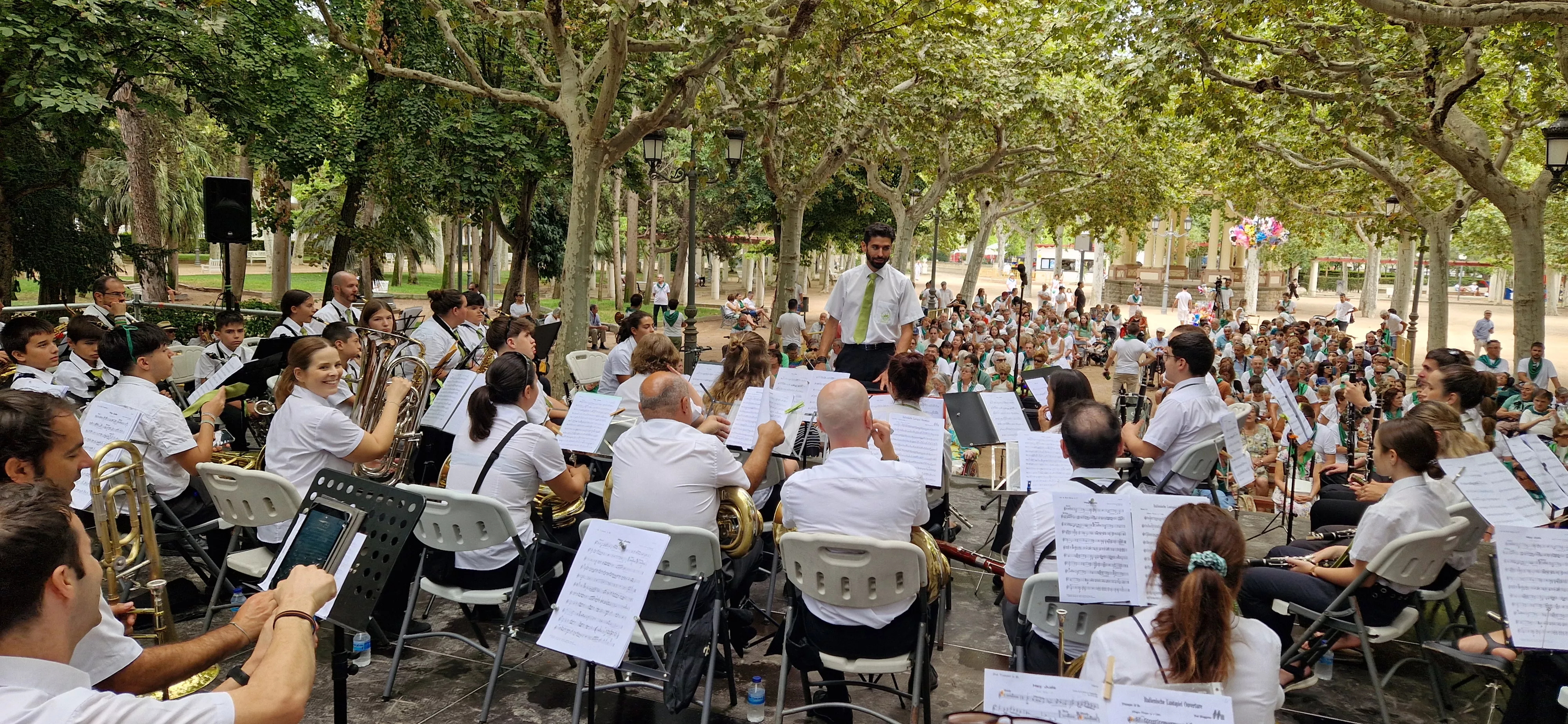 Concierto de la Banda de Huesca el 13 de agosto. Foto Myriam Martínez 