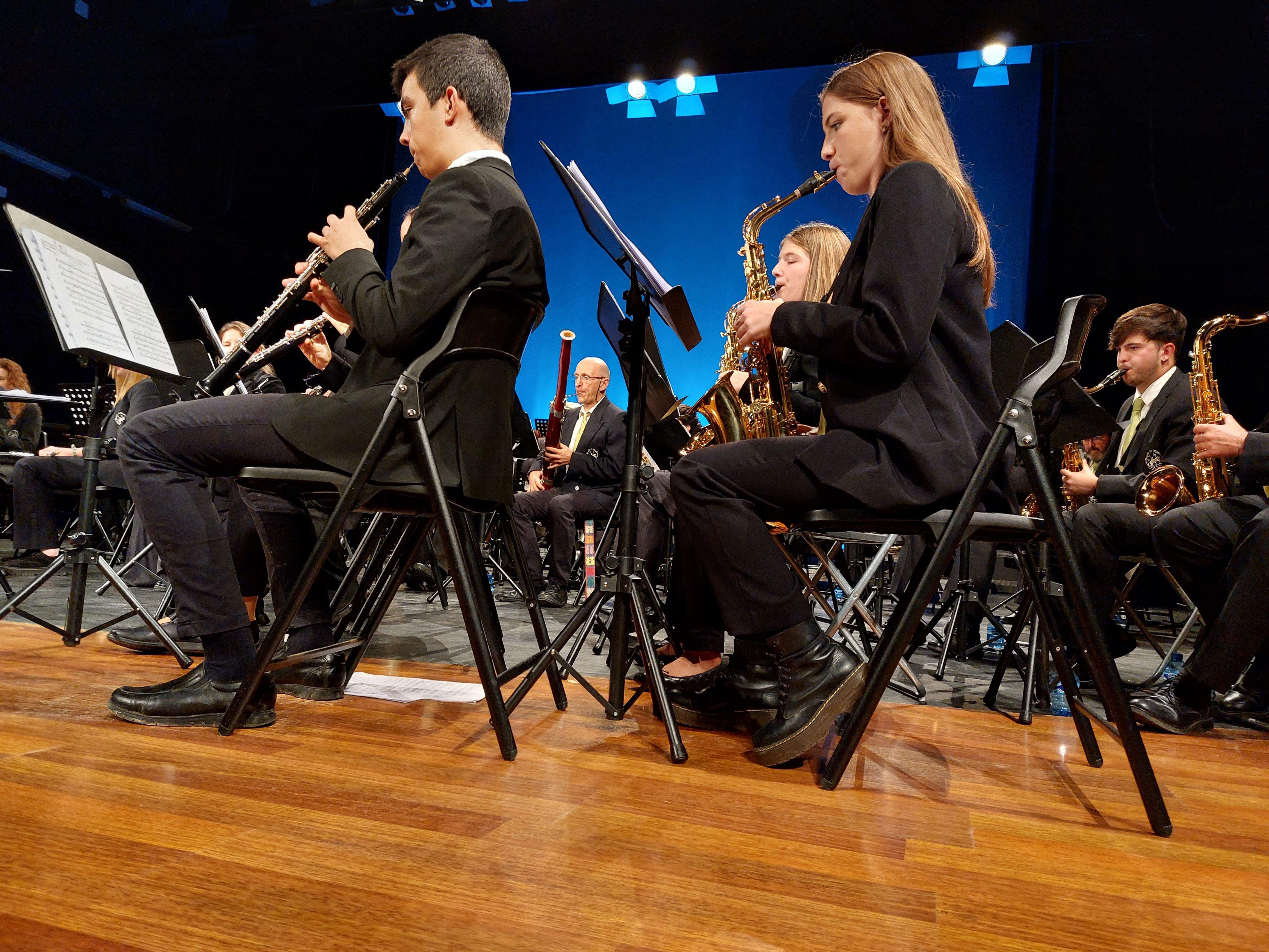 Concierto de la Banda de Música de Huesca en el Teatro Olimpia