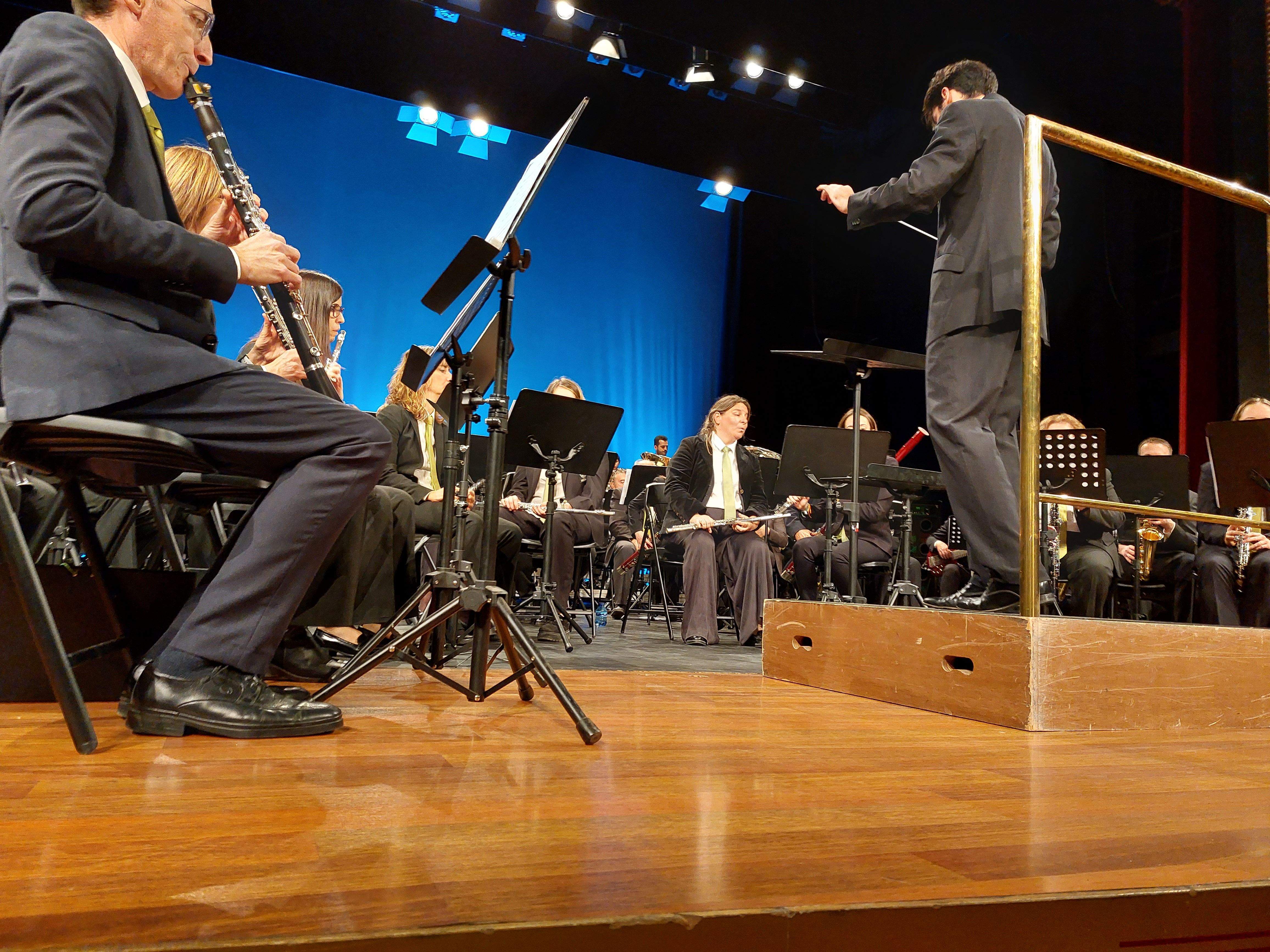 Concierto de la Banda de Música de Huesca en el Teatro Olimpia