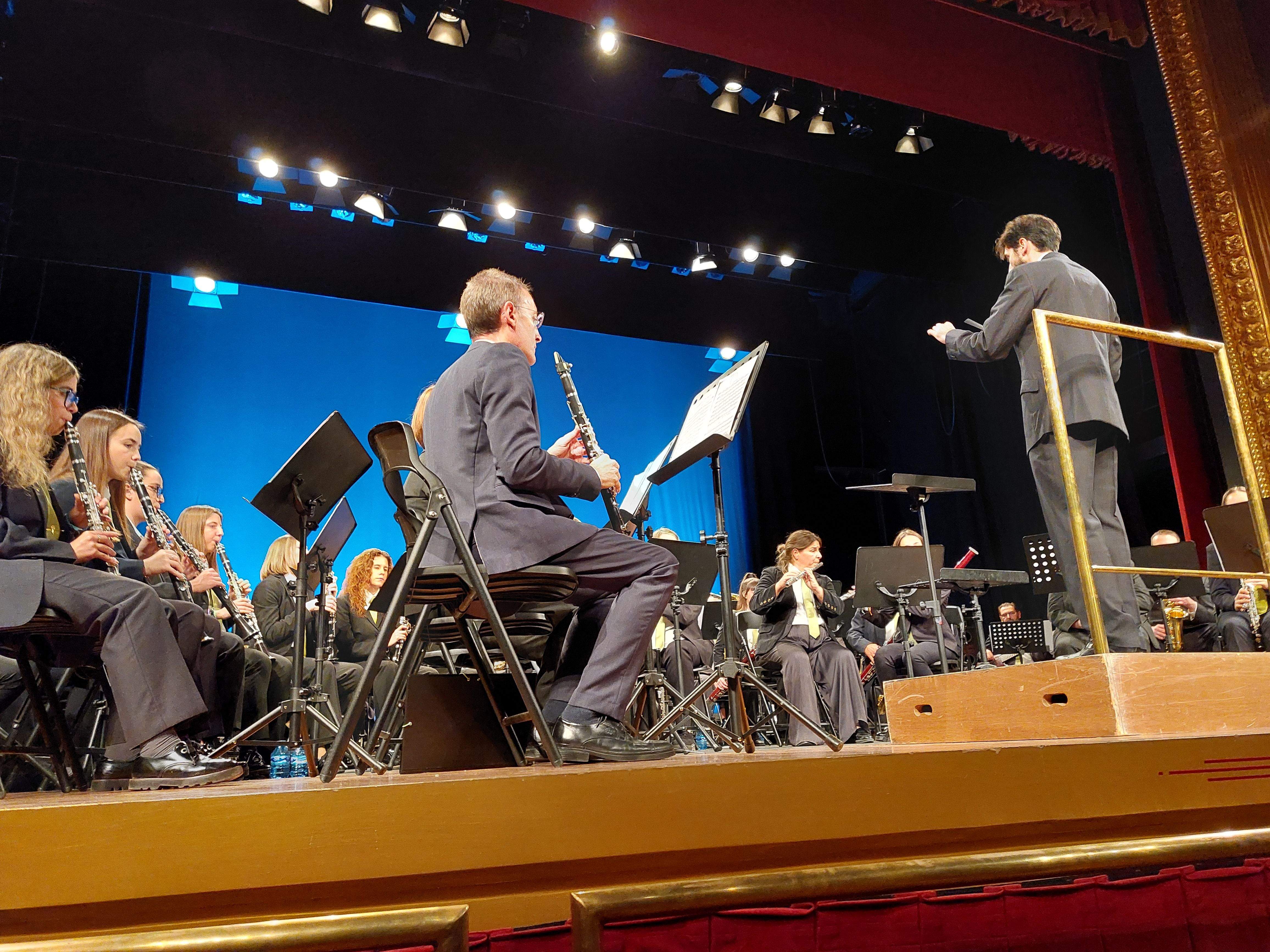 Concierto de la Banda de Música de Huesca en el Teatro Olimpia