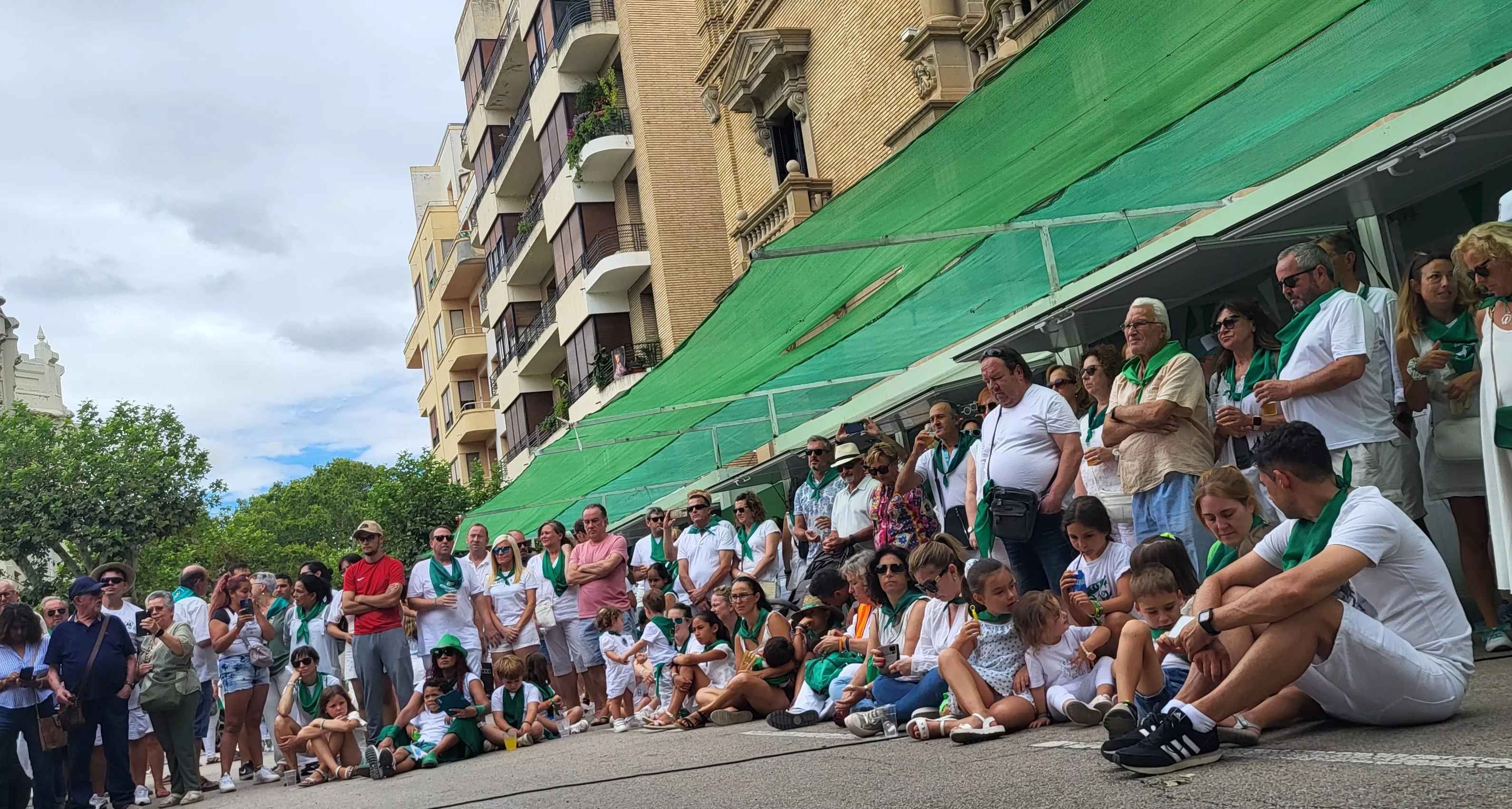 Actuación de Mariachi Acapulco en las Mañanas Peñistas de San Lorenzo. Foto Mercedes Manterola
