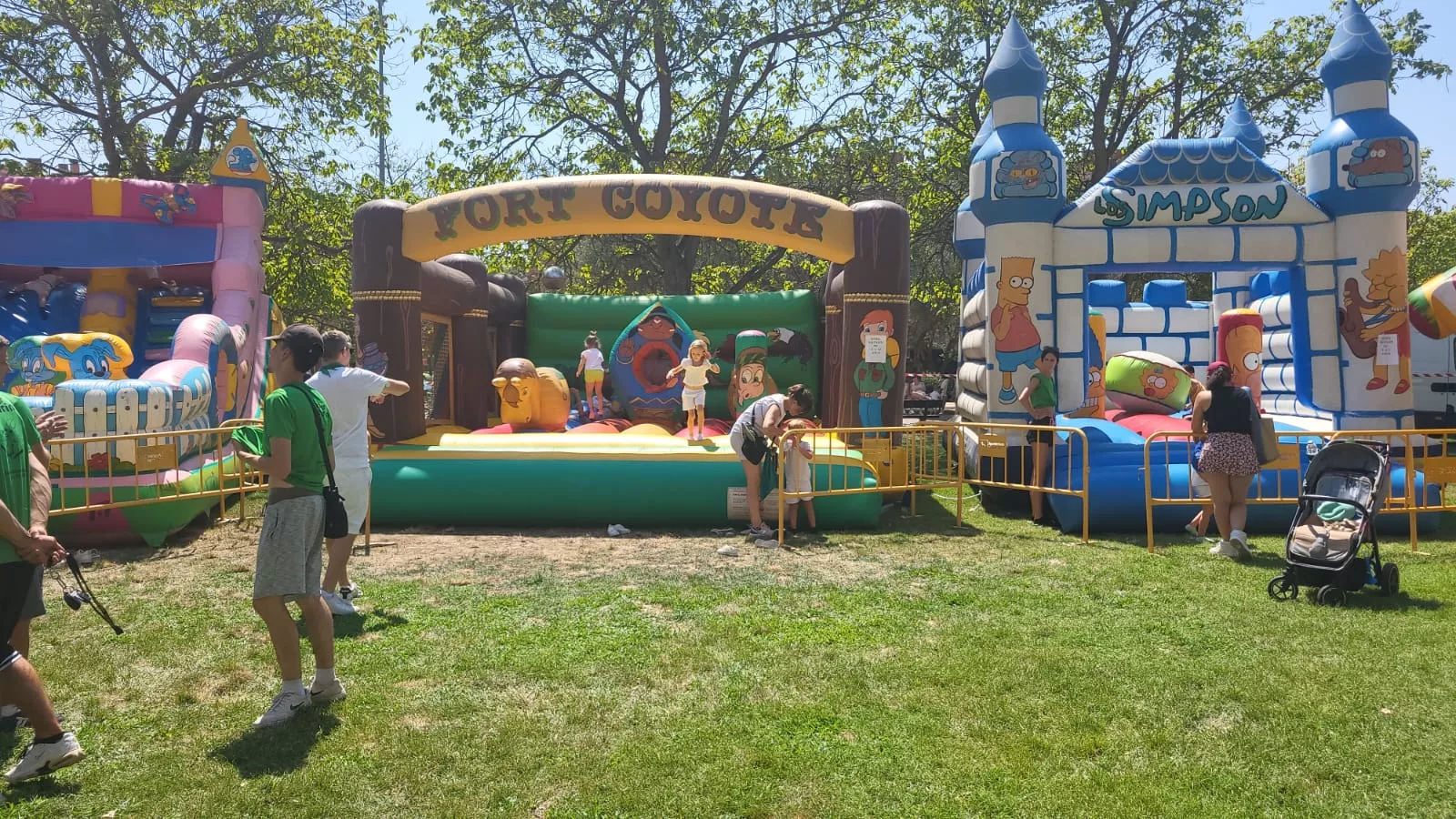 Hinchables en el Parque de los Olivos de Huesca