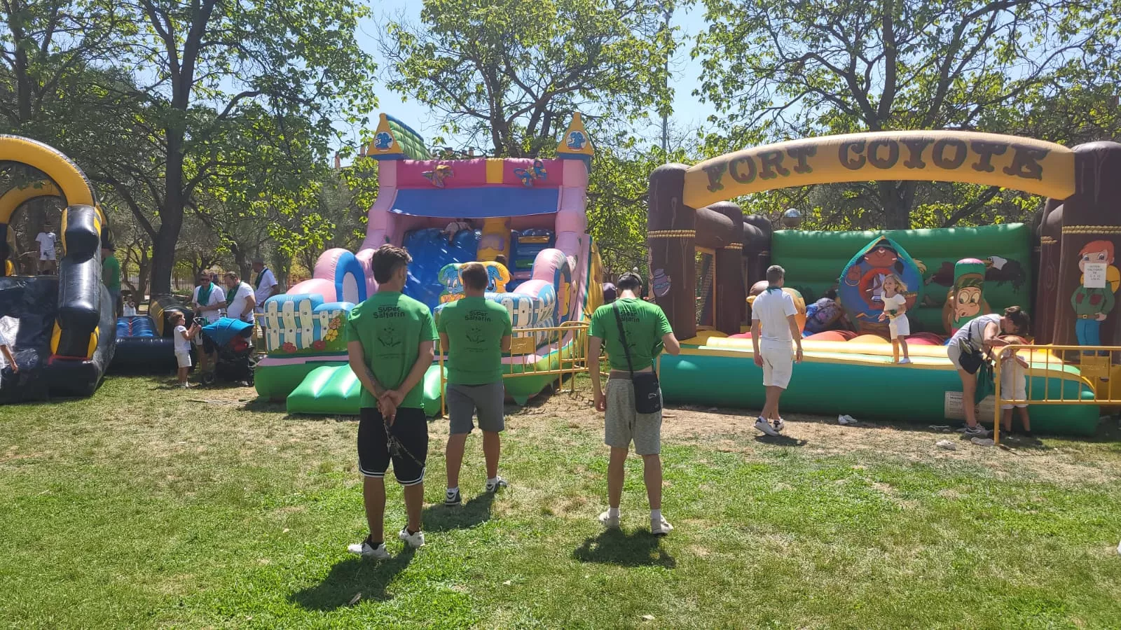 Hinchables en el Parque de los Olivos de Huesca