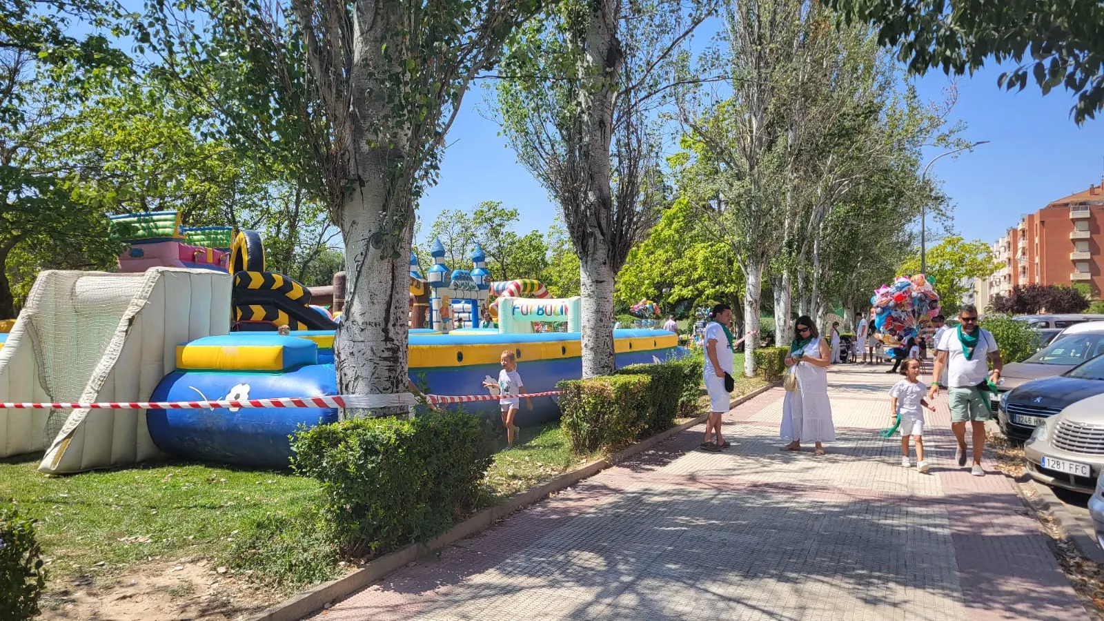 Hinchables en el Parque de los Olivos de Huesca