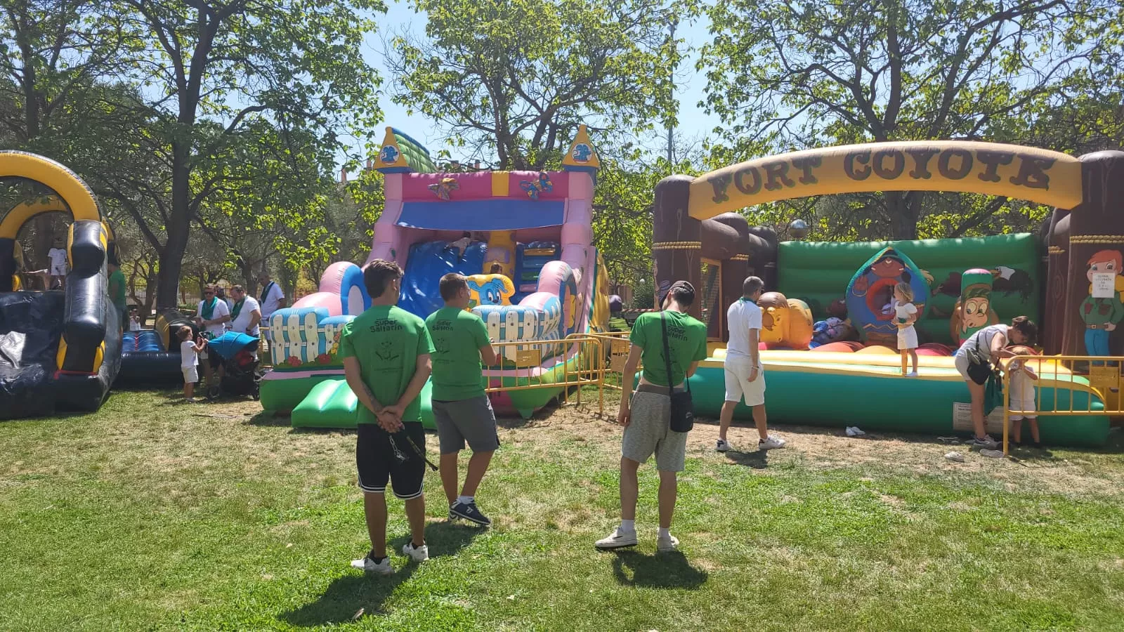 Hinchables en el Parque de los Olivos de Huesca