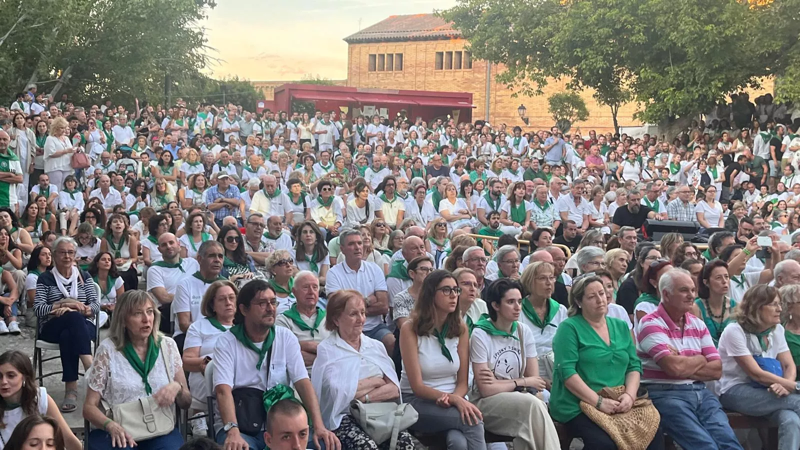 La Ronda de Boltaña en la plaza General Alsina. Foto: Mercedes Manterola