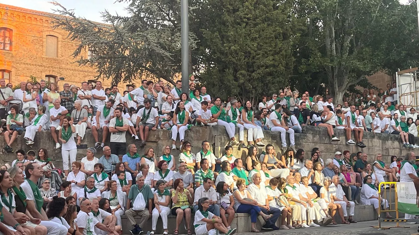 La Ronda de Boltaña en la plaza General Alsina. Foto: Mercedes Manterola