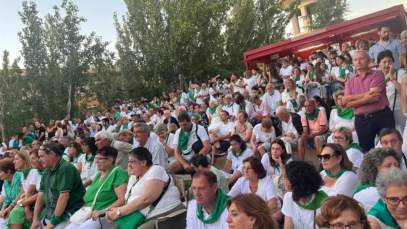 La Ronda de Boltaña en la plaza General Alsina. Foto: Mercedes Manterola