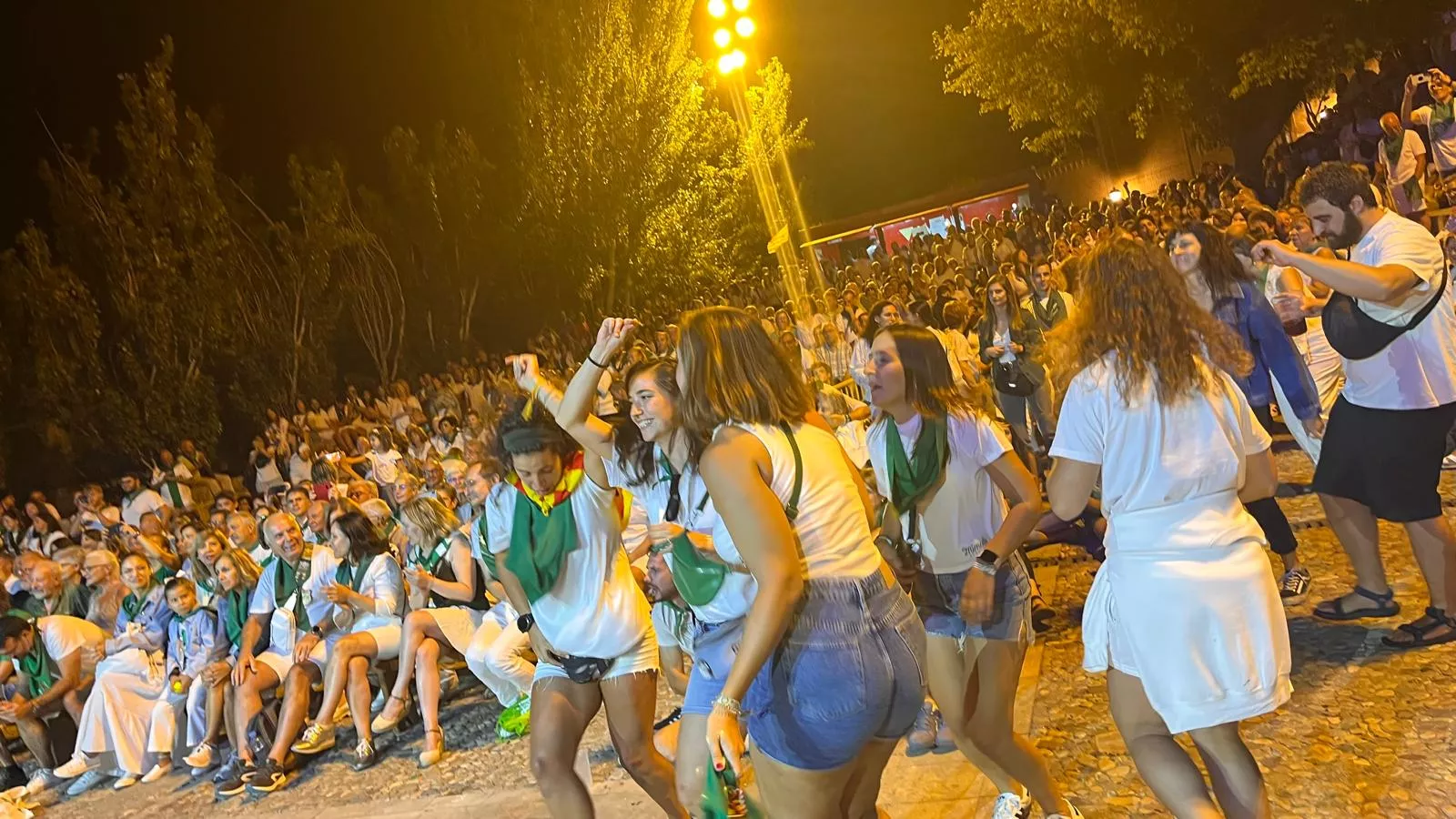 La Ronda de Boltaña en la plaza General Alsina. Foto: Mercedes Manterola