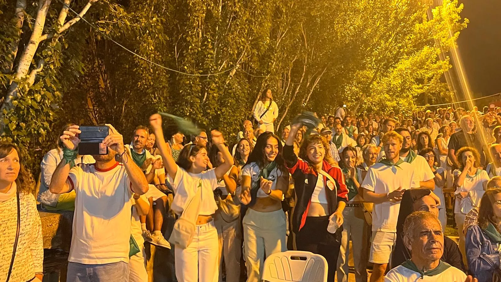 La Ronda de Boltaña en la plaza General Alsina. Foto: Mercedes Manterola