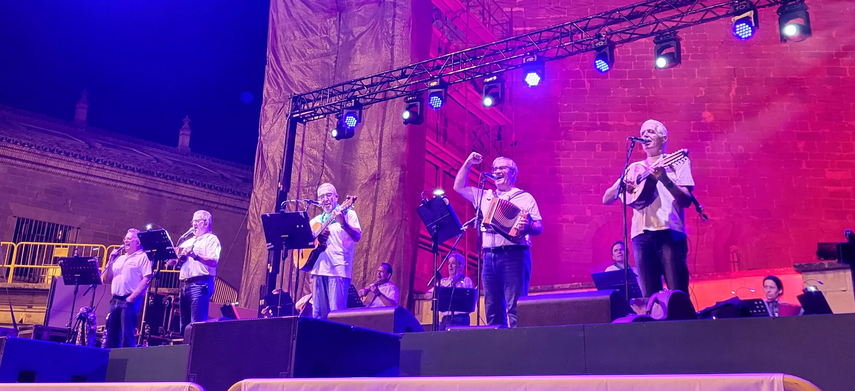 La Ronda de Boltaña en la plaza General Alsina. Foto: Mercedes Manterola