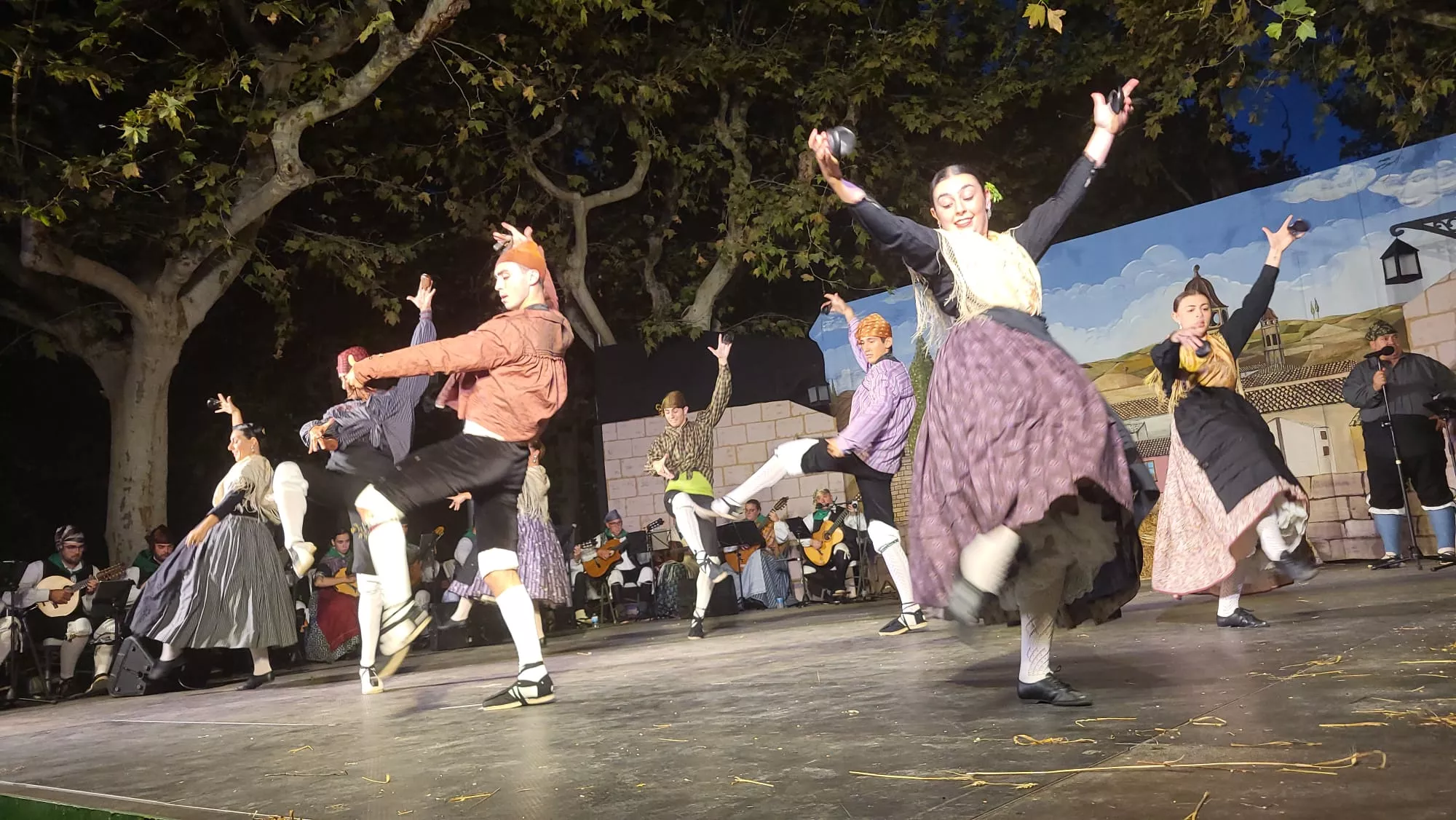 Elenco Aragonés en el Parque Miguel Servet de Huesca